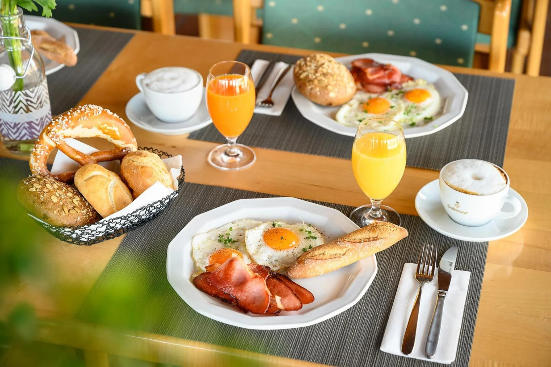 Food and drinks in Hotel Olympia Schießanlage