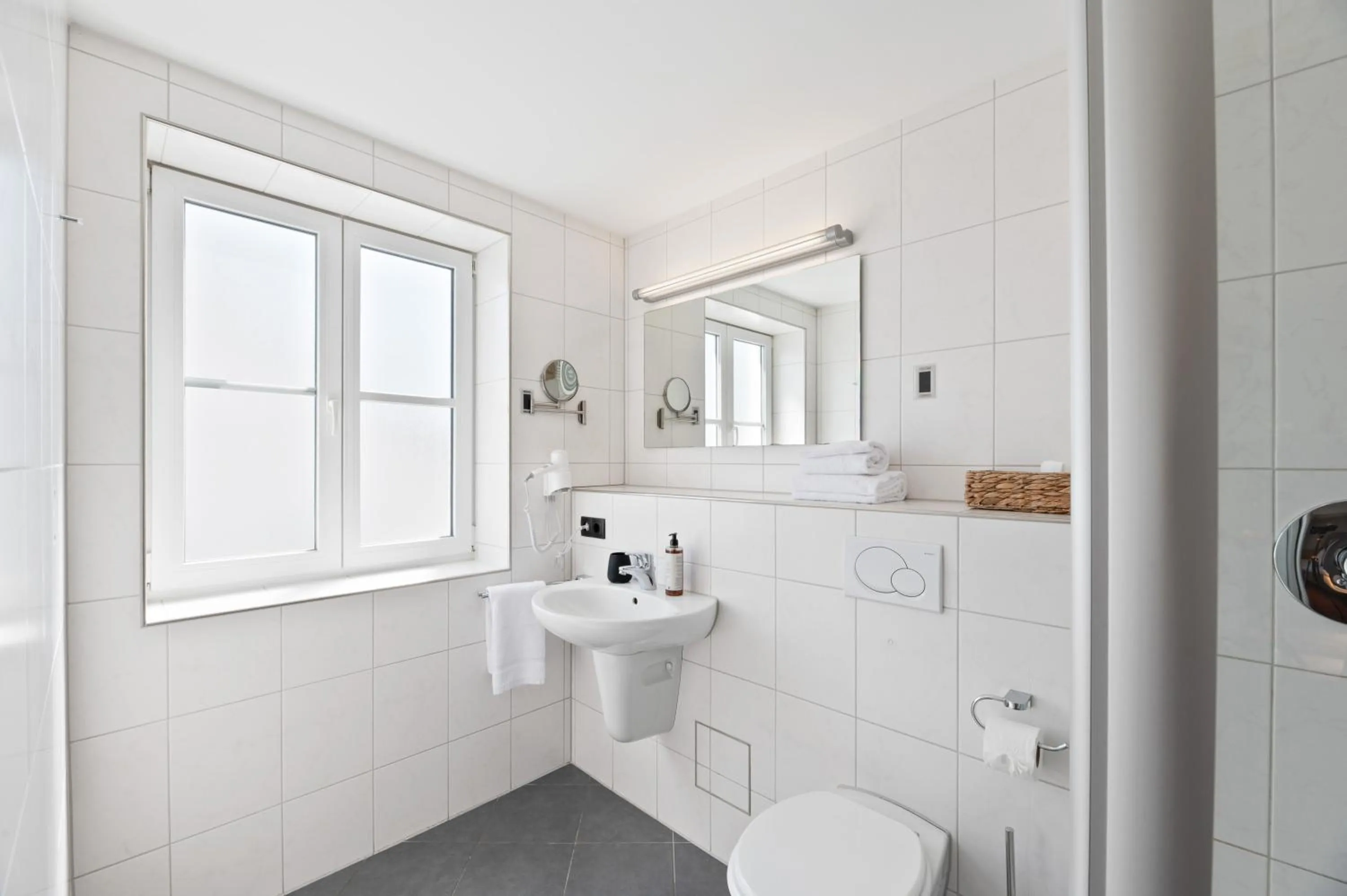 Toilet in Gästehaus Andrea