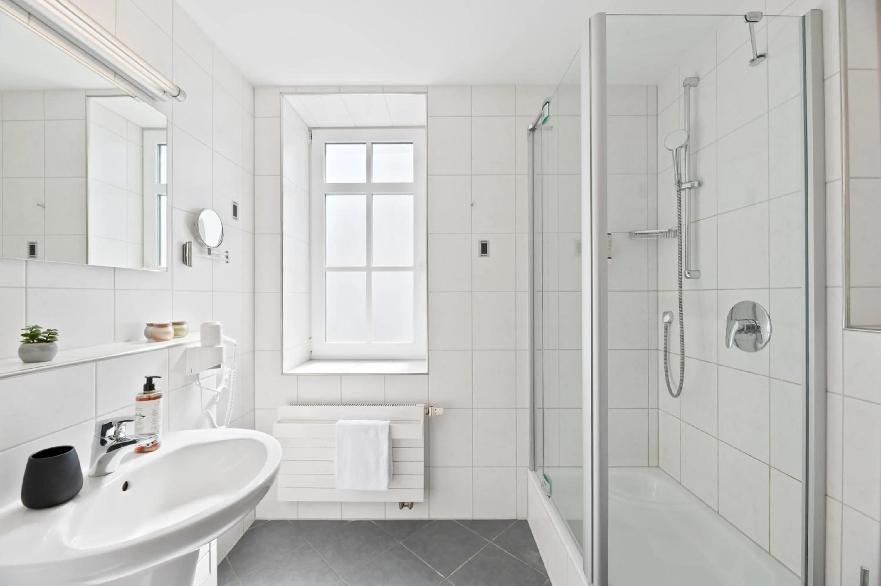 Shower in Gästehaus Andrea