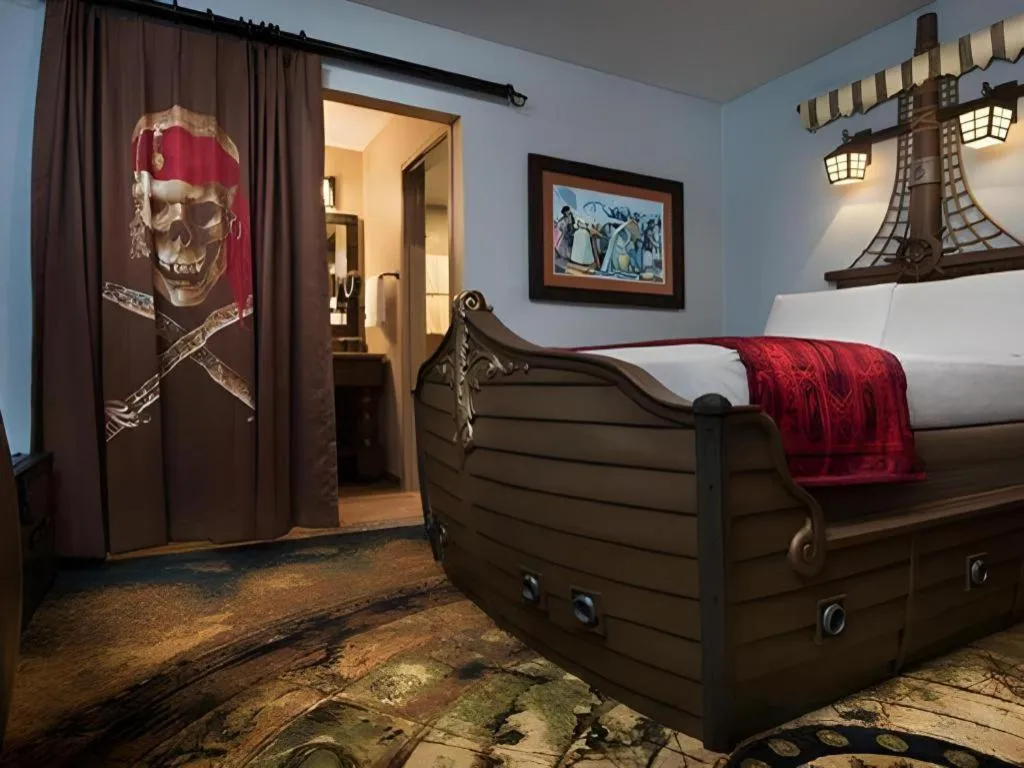 Bed in Disney's Caribbean Beach Resort