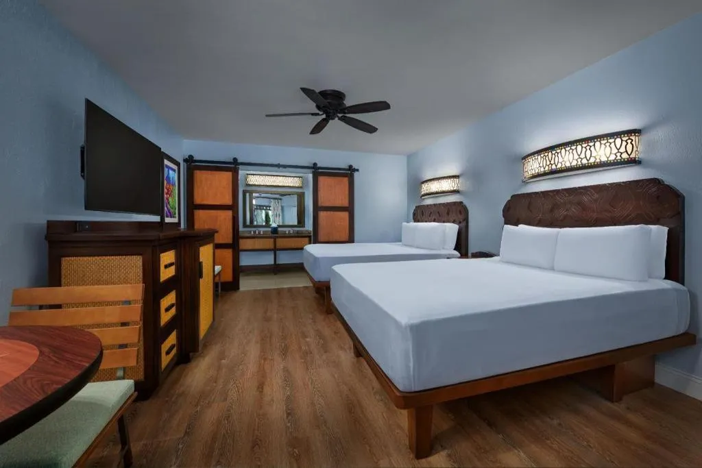 Bed in Disney's Caribbean Beach Resort