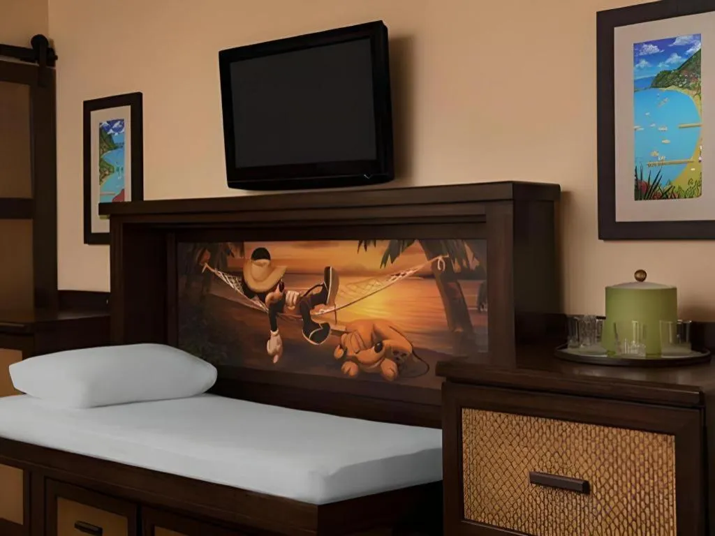 Bed in Disney's Caribbean Beach Resort