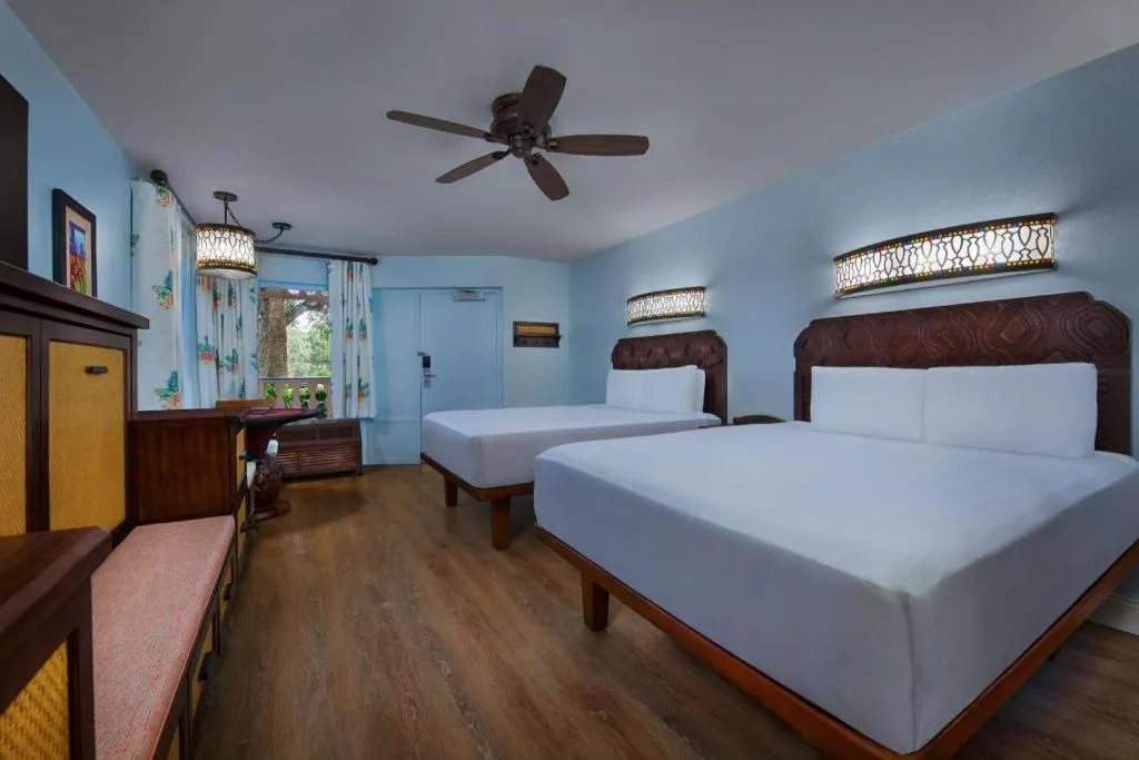 Bed in Disney's Caribbean Beach Resort