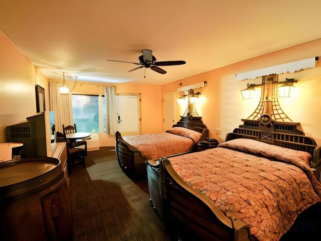 Bed in Disney's Caribbean Beach Resort