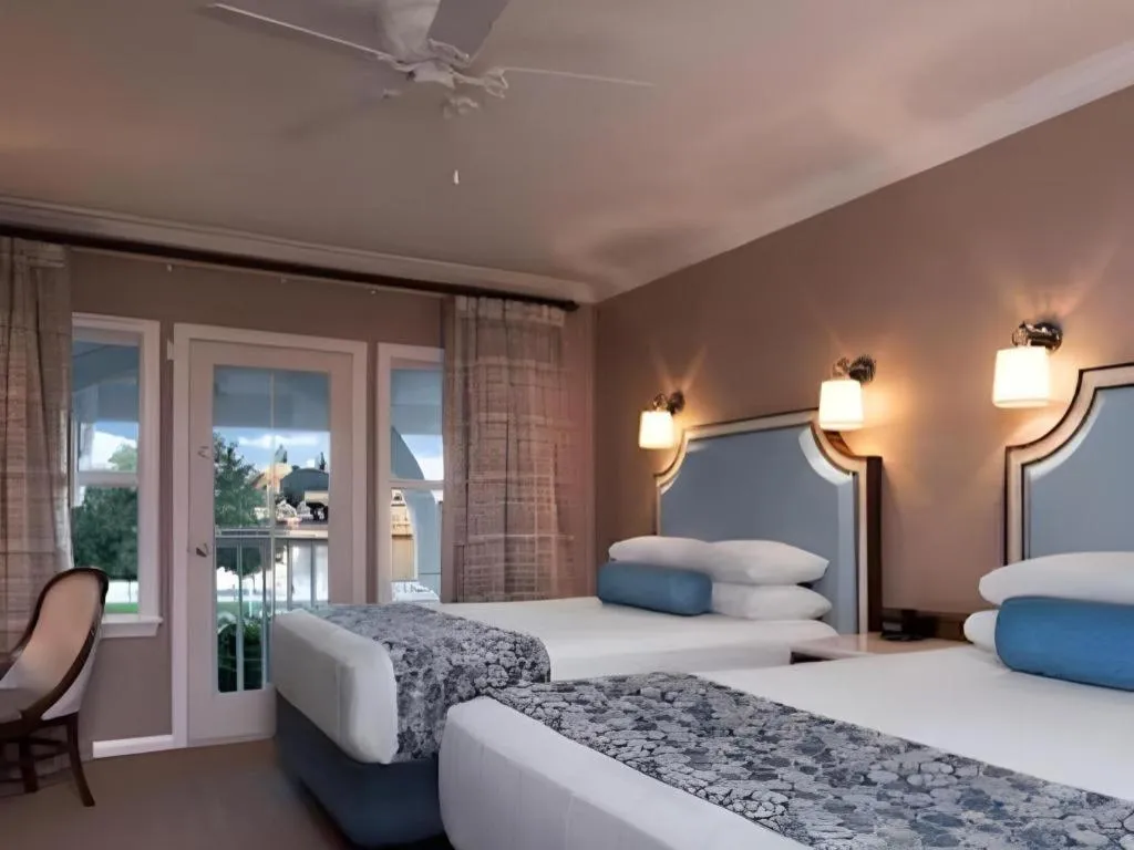 Bed in Disney's Beach Club Resort