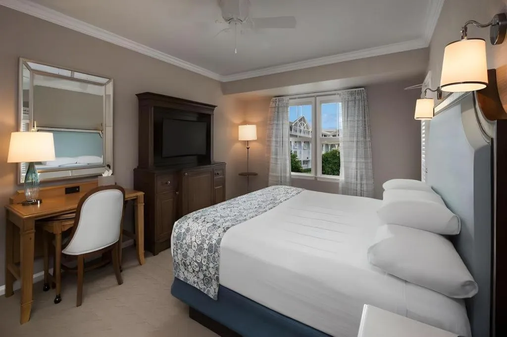 Bed in Disney's Beach Club Resort