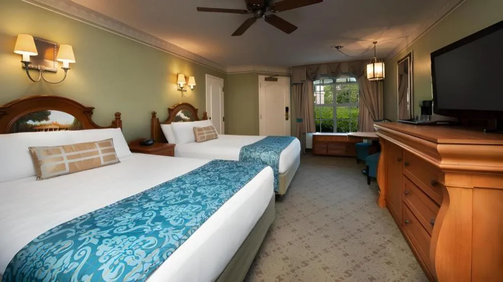 Bed in Disney's Port Orleans Resort - Riverside