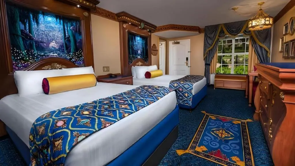 Bed in Disney's Port Orleans Resort - Riverside