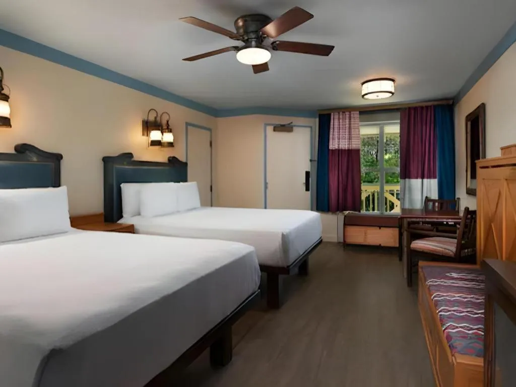 Bed in Disney's Port Orleans Resort - Riverside