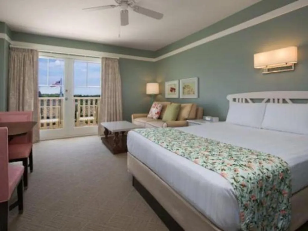 Bed in Disney's Boardwalk Inn