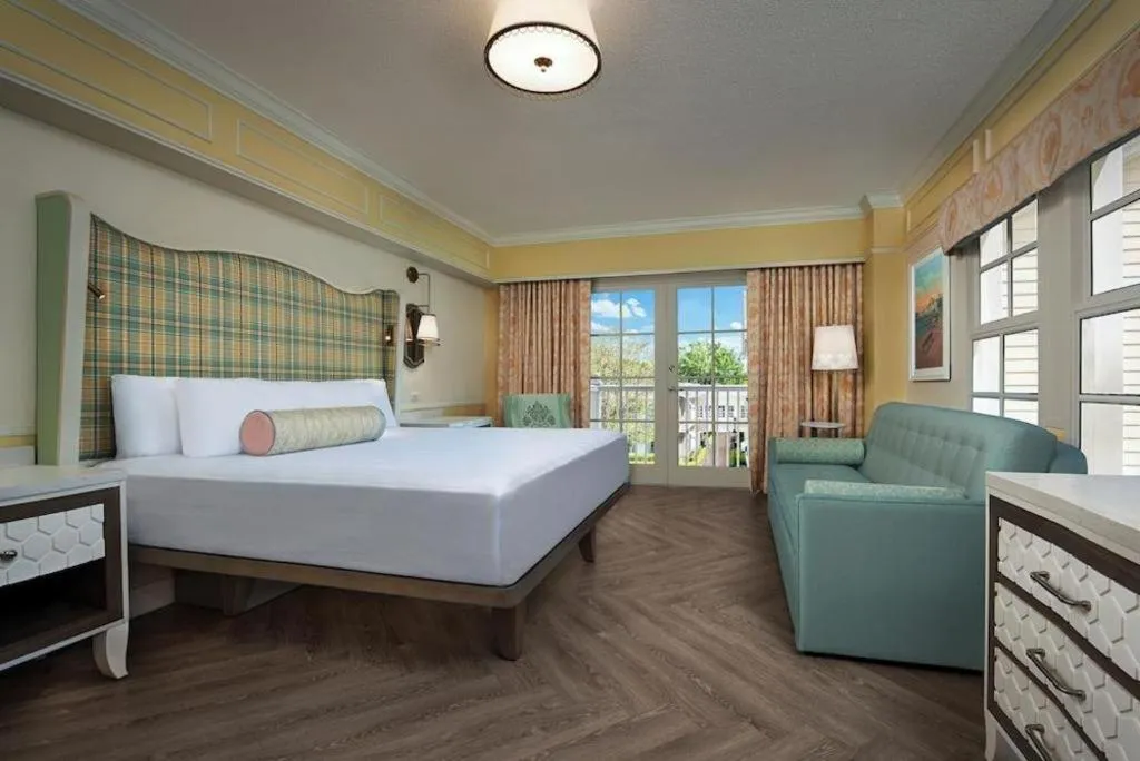 Bed in Disney's Boardwalk Inn