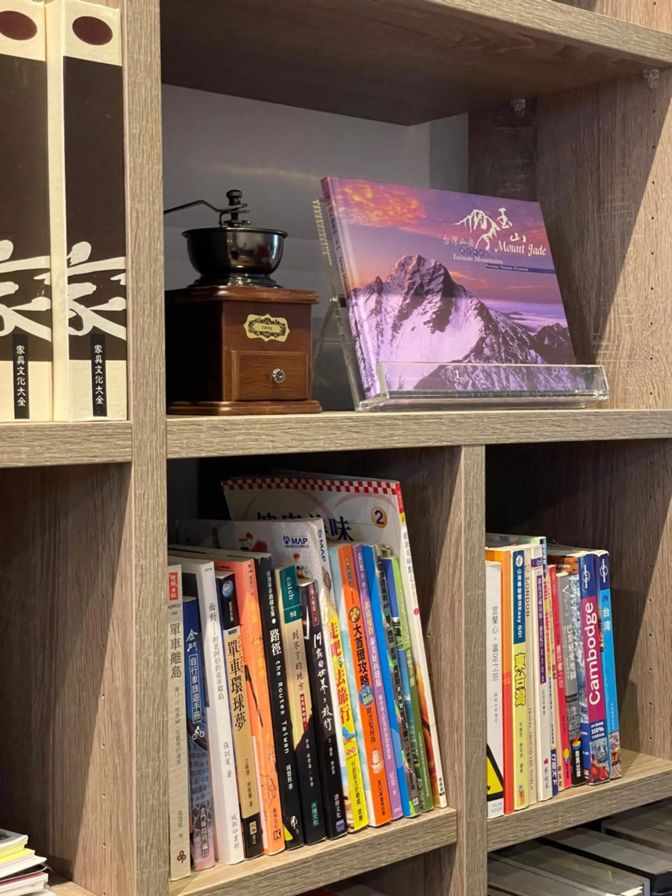 Evening entertainment in Dumbo Hostel Hualien