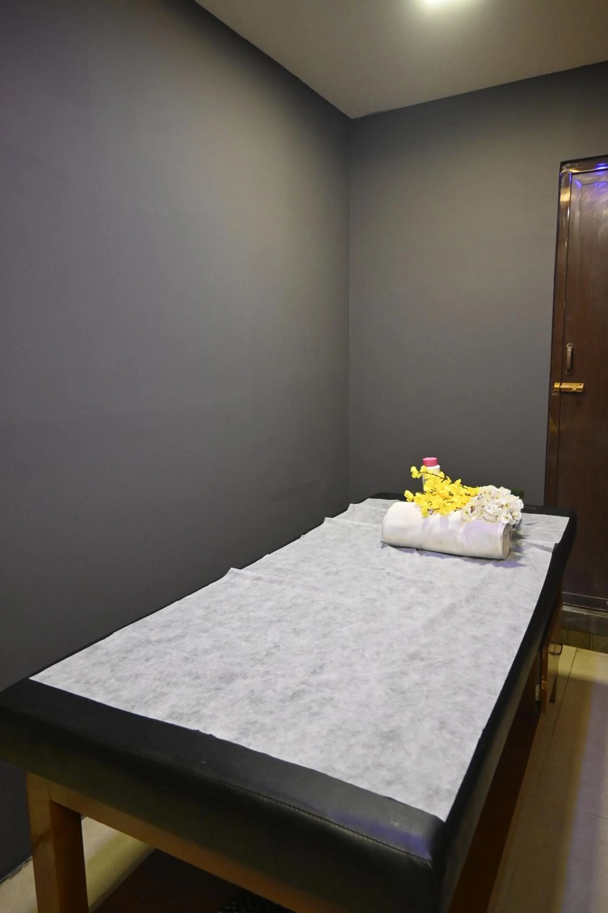 Spa and wellness centre/facilities in Suthanthira stay Inn