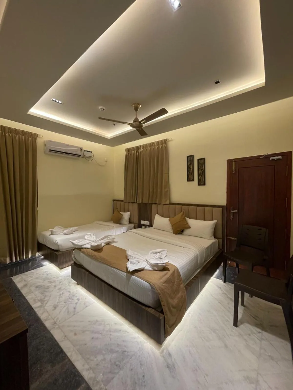 Bedroom, Bed in Suthanthira stay Inn