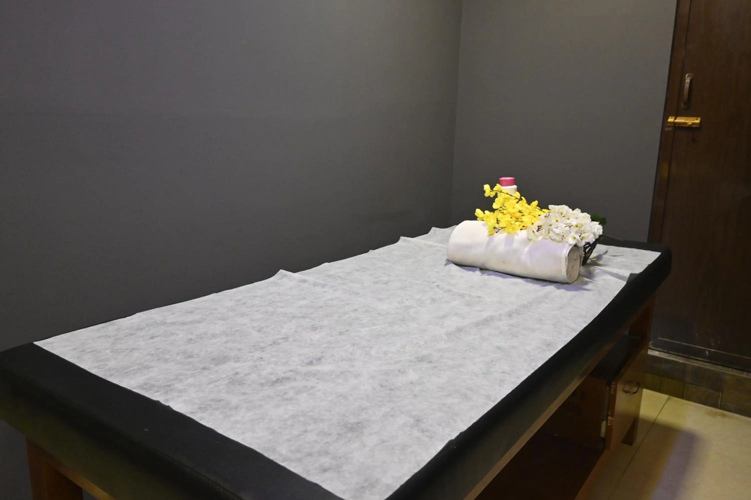 Spa and wellness centre/facilities in Suthanthira stay Inn