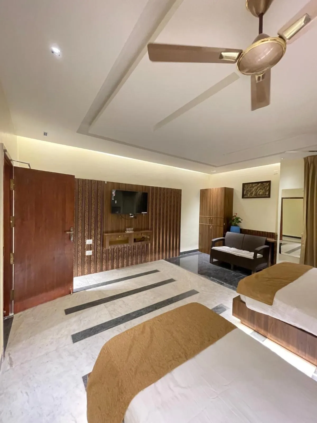 Bedroom, Bed in Suthanthira stay Inn