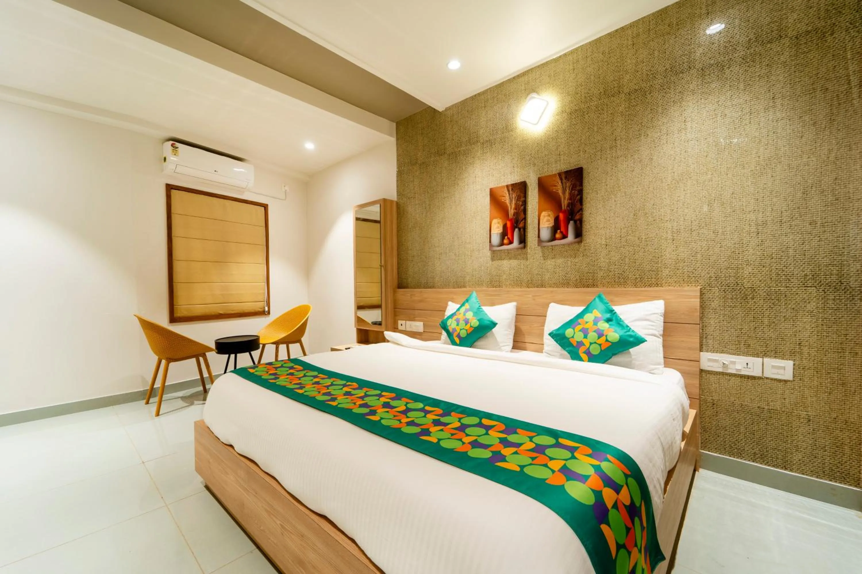 Bedroom, Bed in Treebo MR Motel