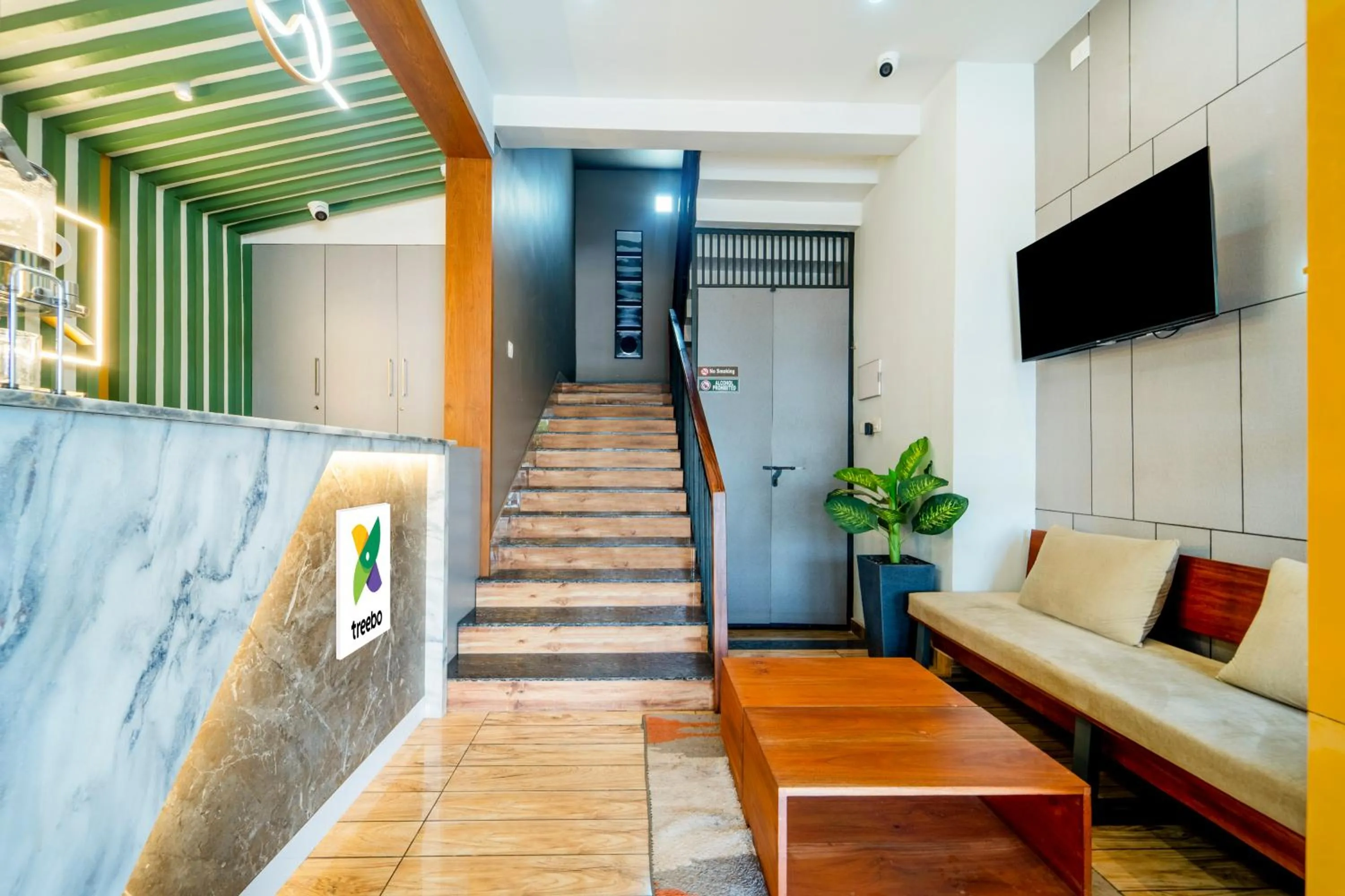 Lobby or reception in Treebo MR Motel