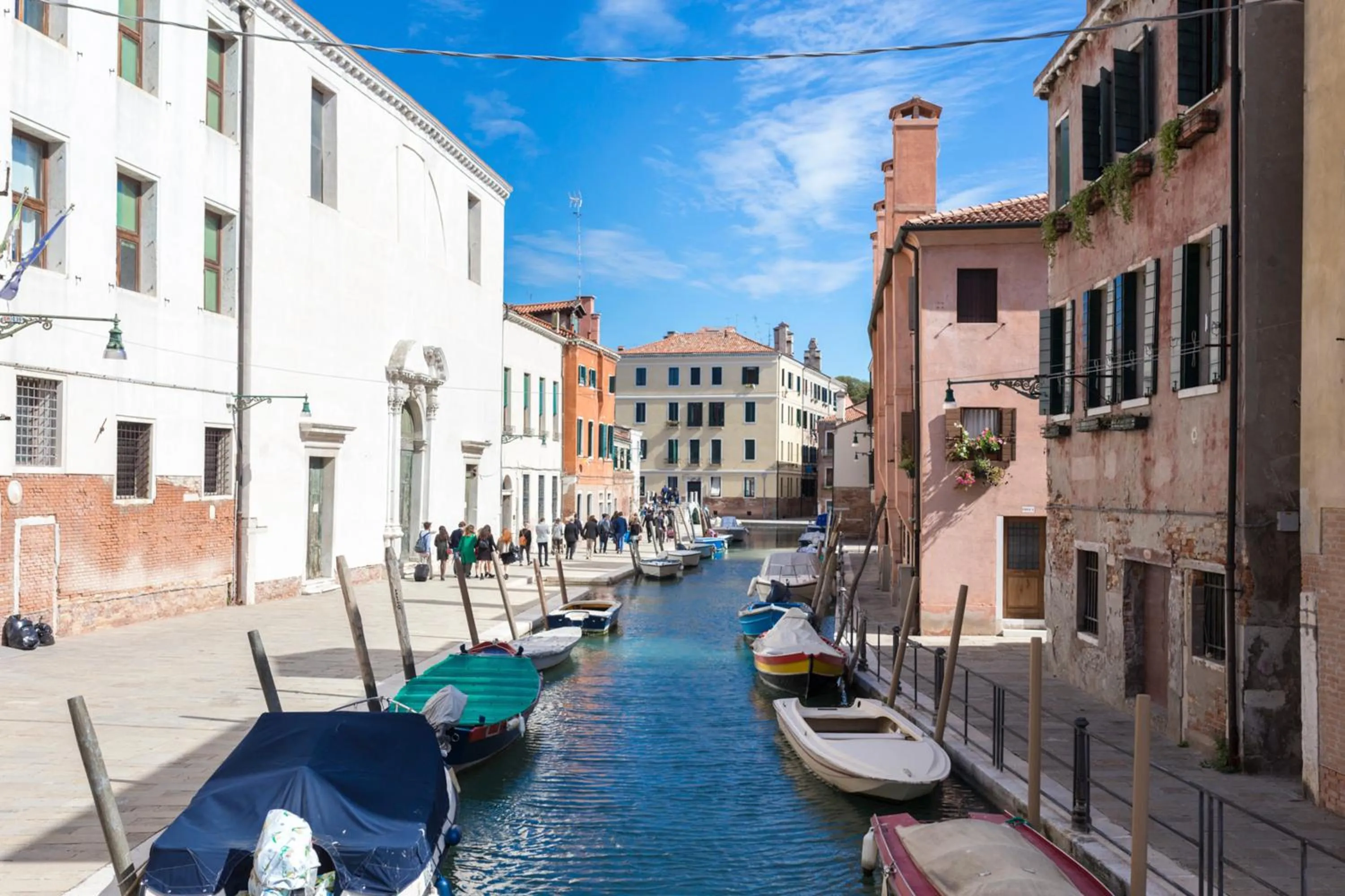 Neighbourhood in Inlaguna