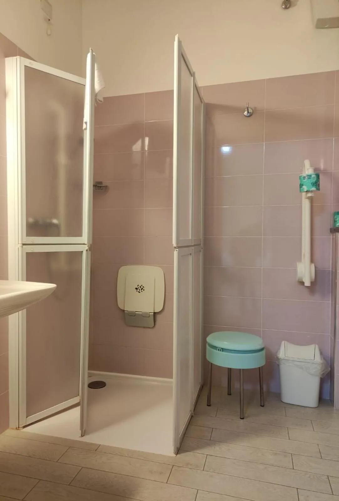 Bathroom in Pensione Piemonte Loreto