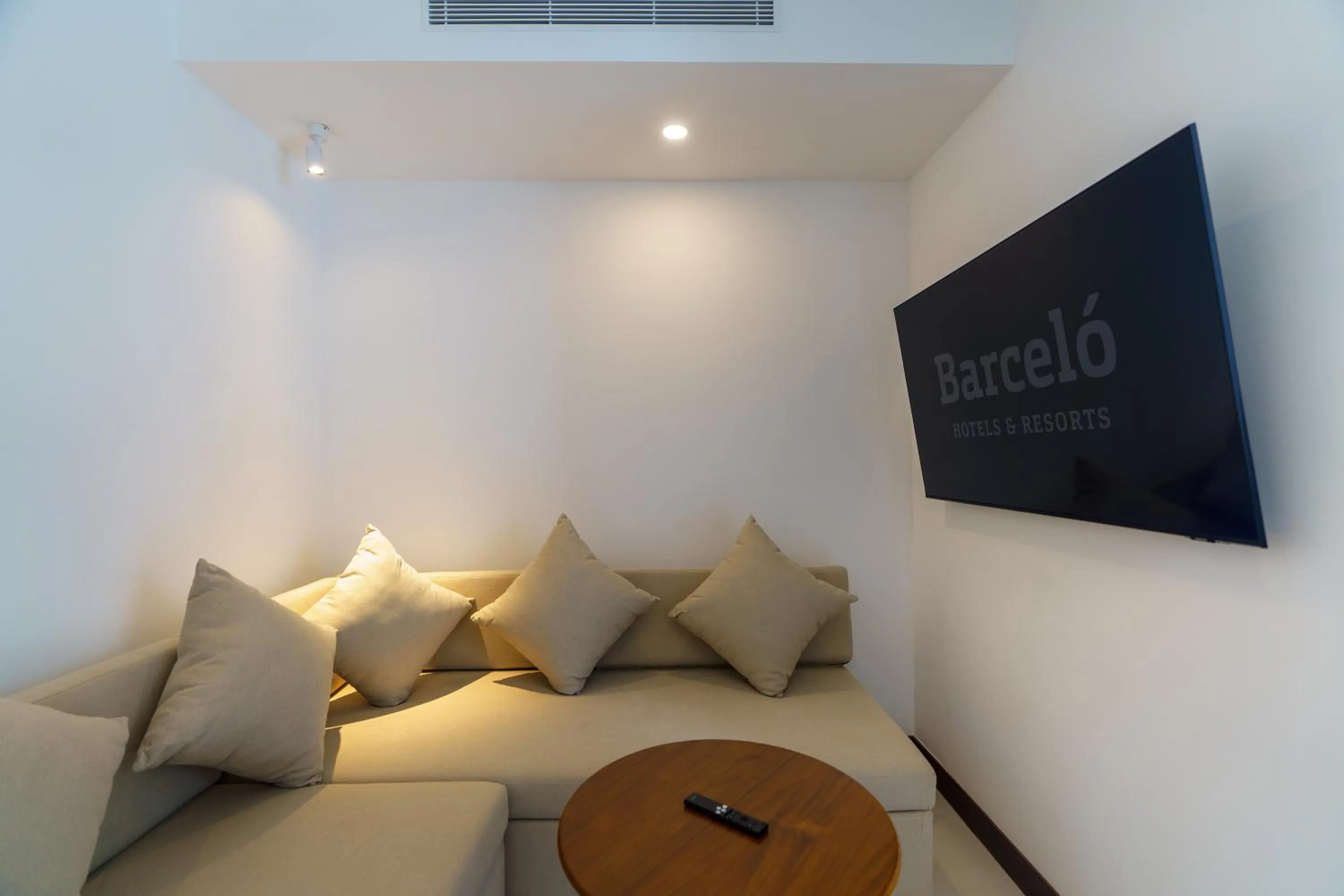 Bedroom in Barceló Nasandhura Male