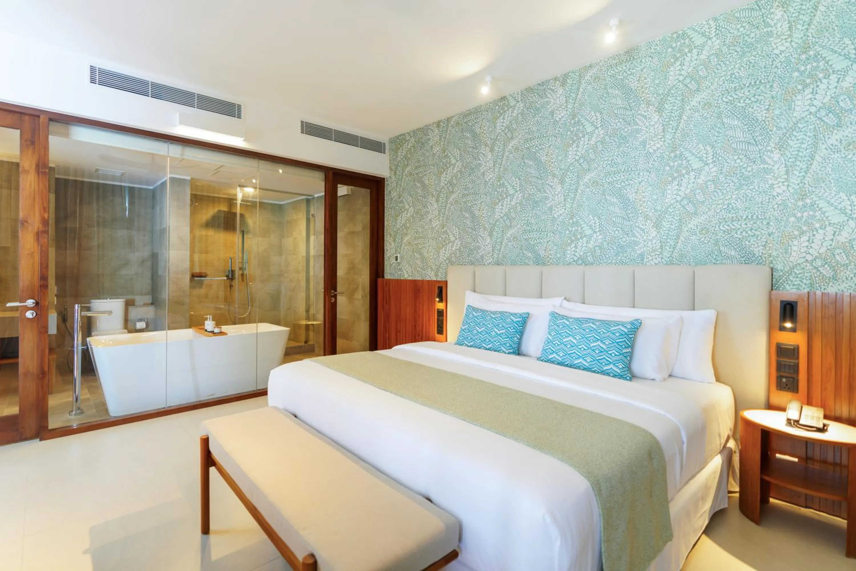 Bathroom, Bed in Barceló Nasandhura Male