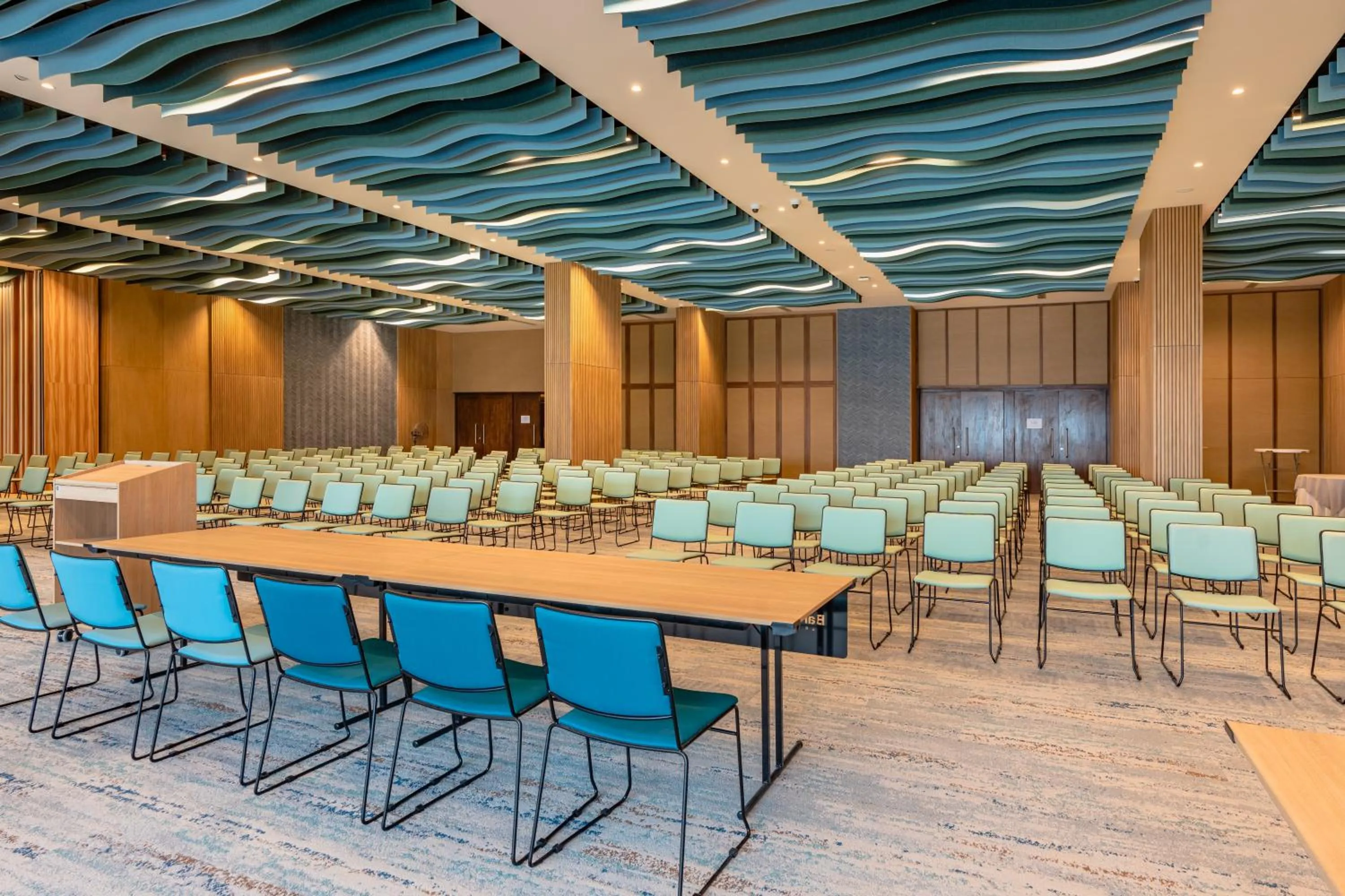 Meeting/conference room in Barceló Nasandhura Male