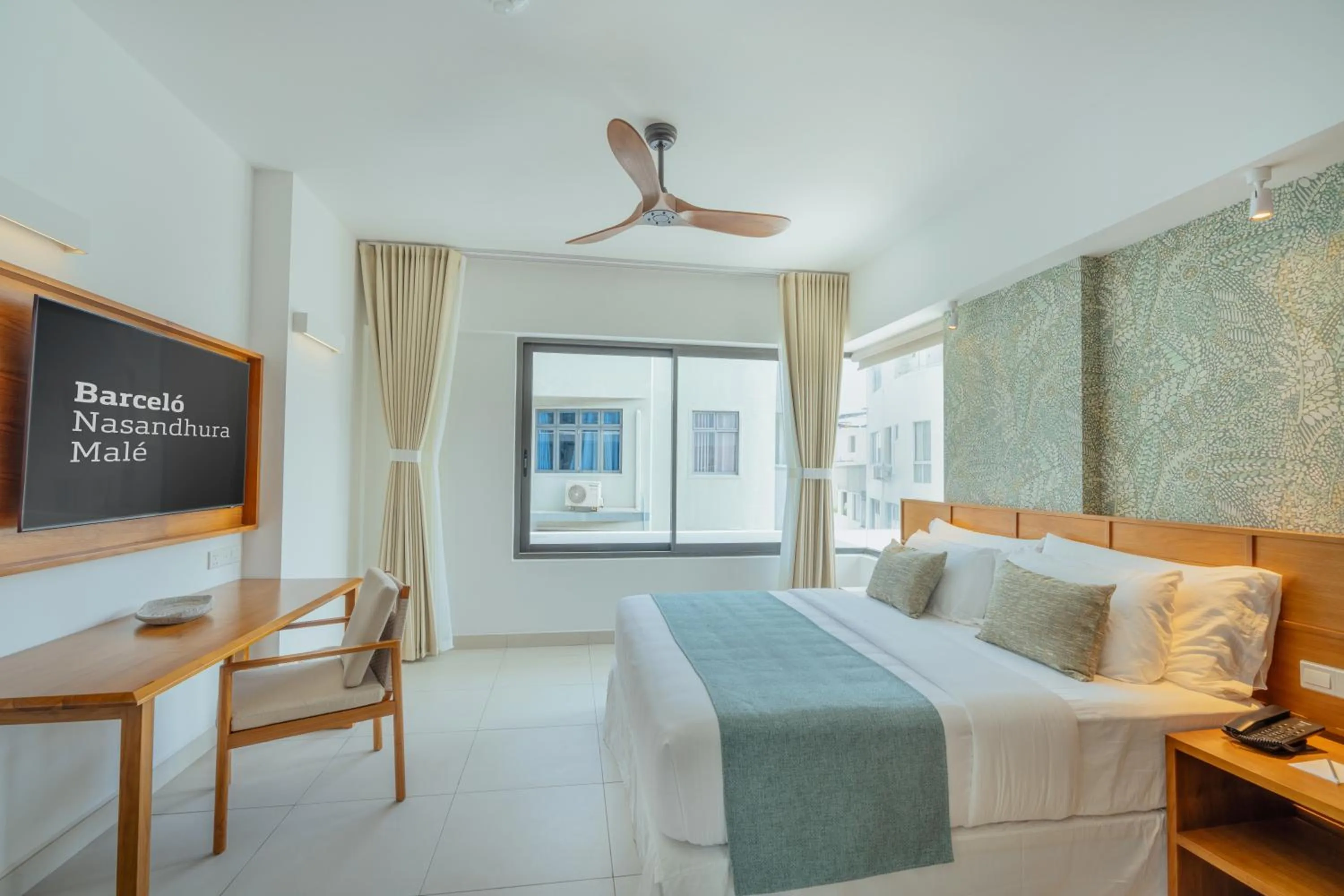 Bathroom, Bed in Barceló Nasandhura Male