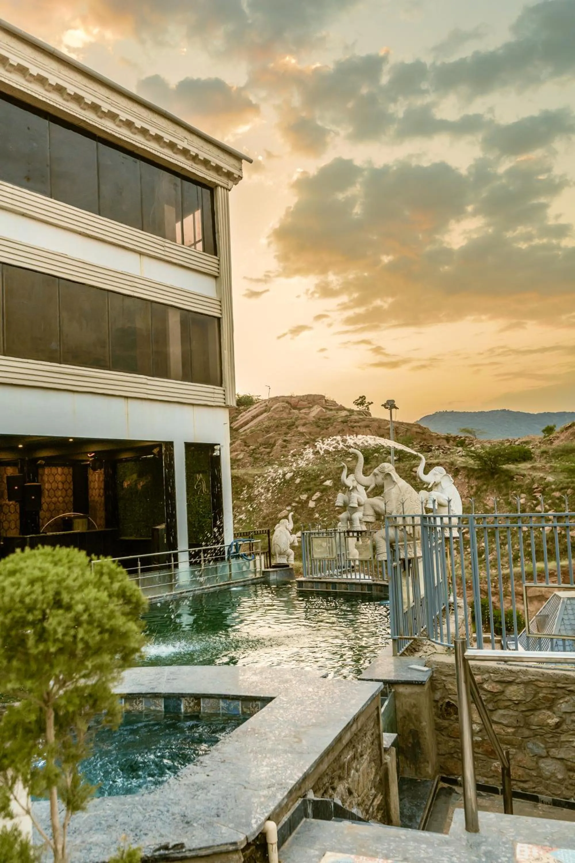 Swimming pool in Clarks Resort , Ajmer