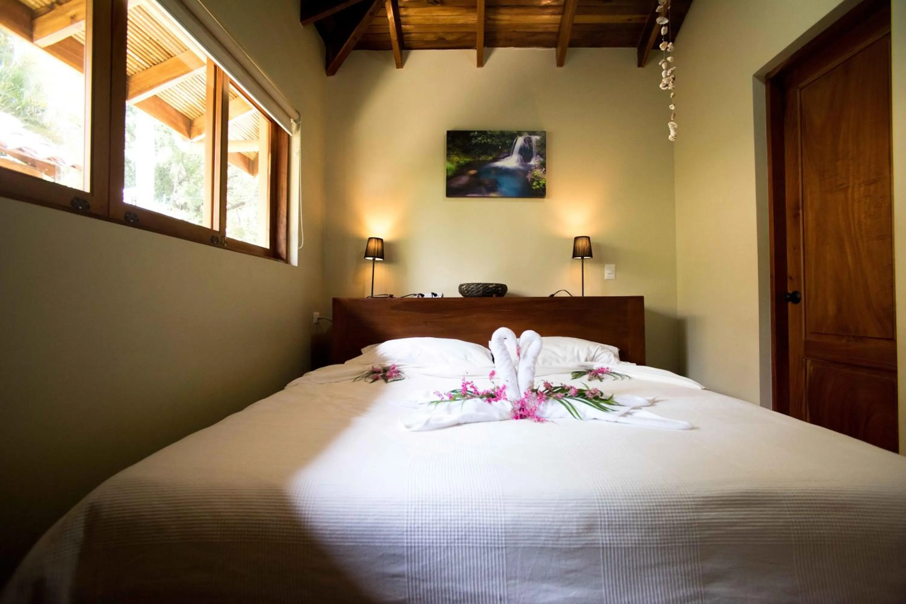 Photo of the whole room, Bed in Villas Santa Teresa