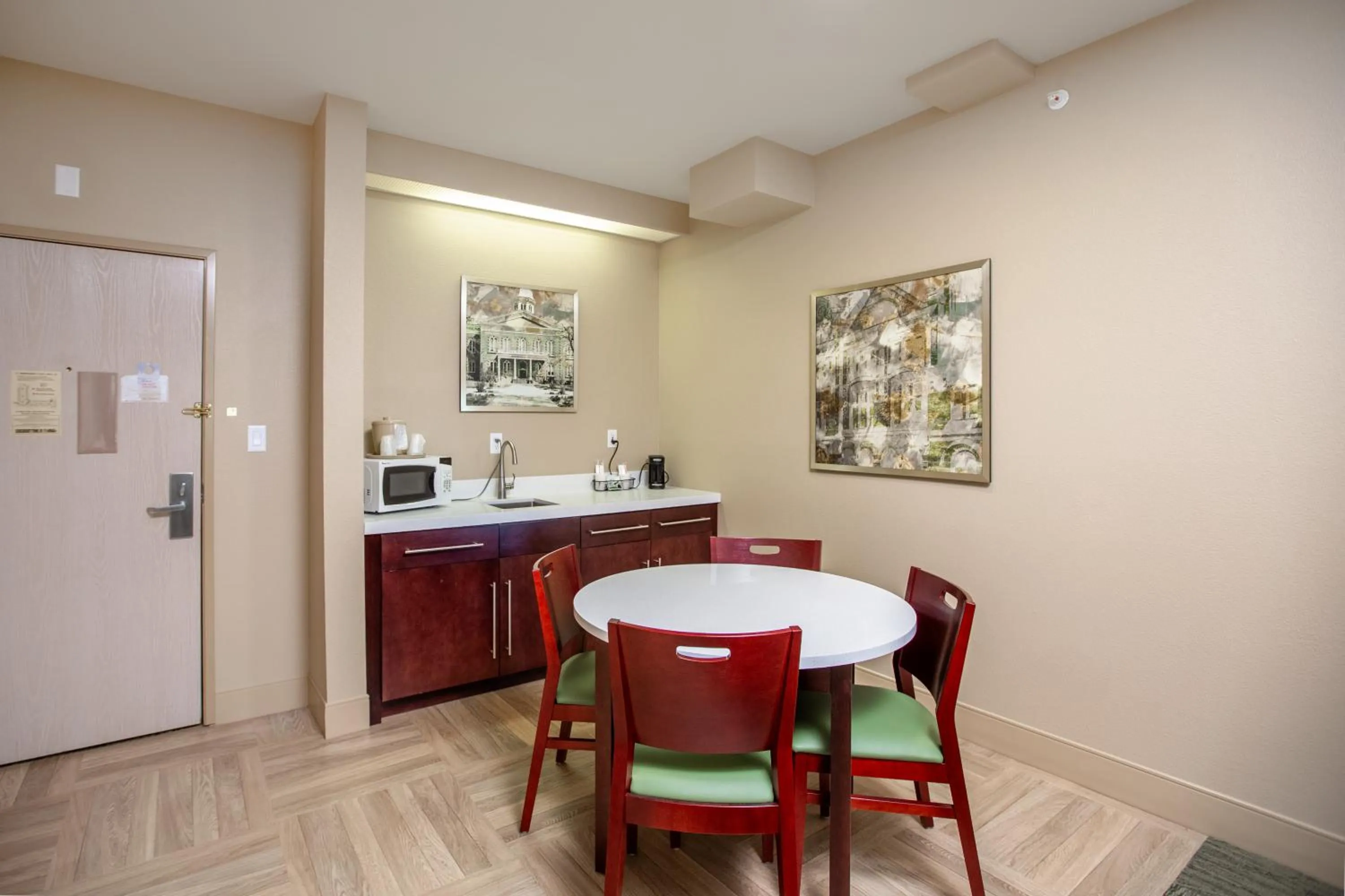 Dining area in Gold Dust West