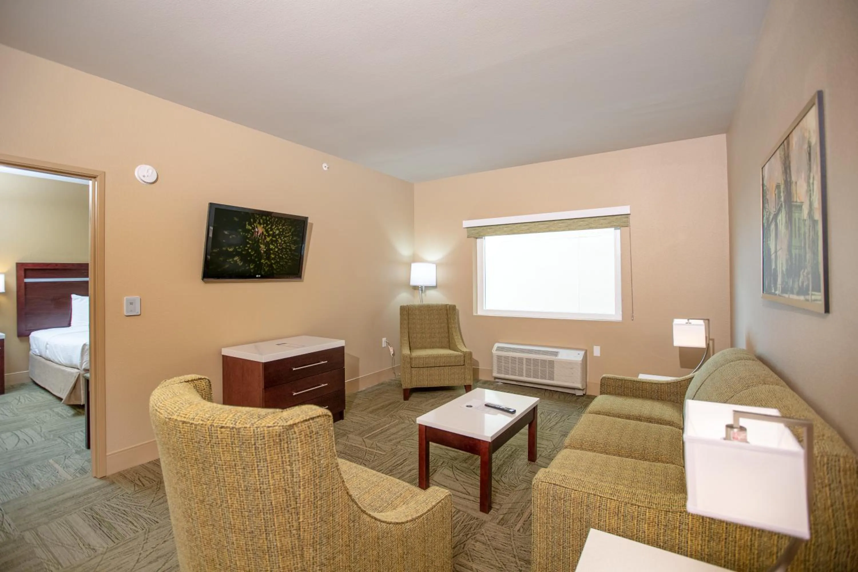 Living room, Bed in Gold Dust West