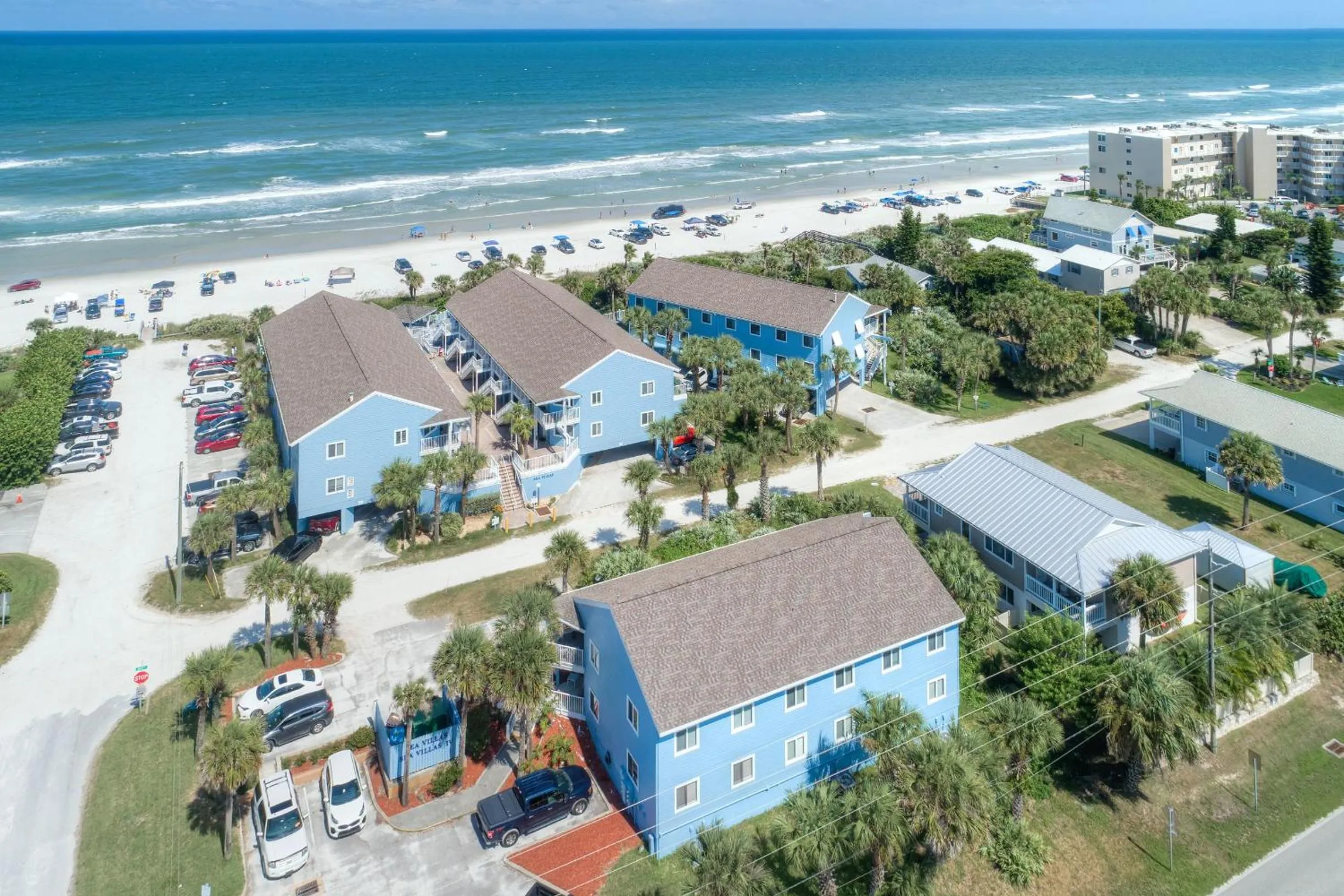 Property building in New Smyrna Waves by Exploria Resorts
