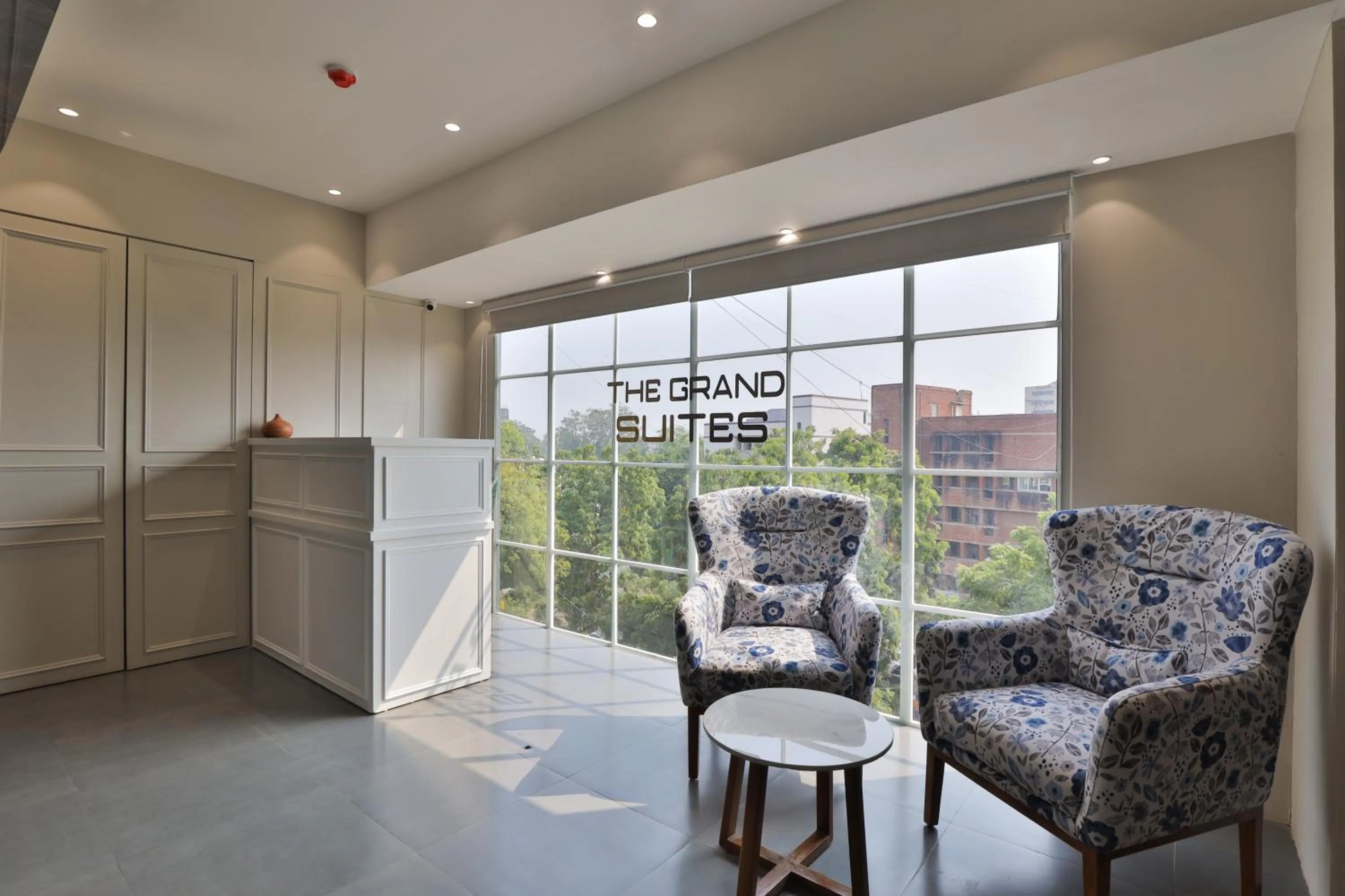 Lobby or reception in Hotel The Grand Suites