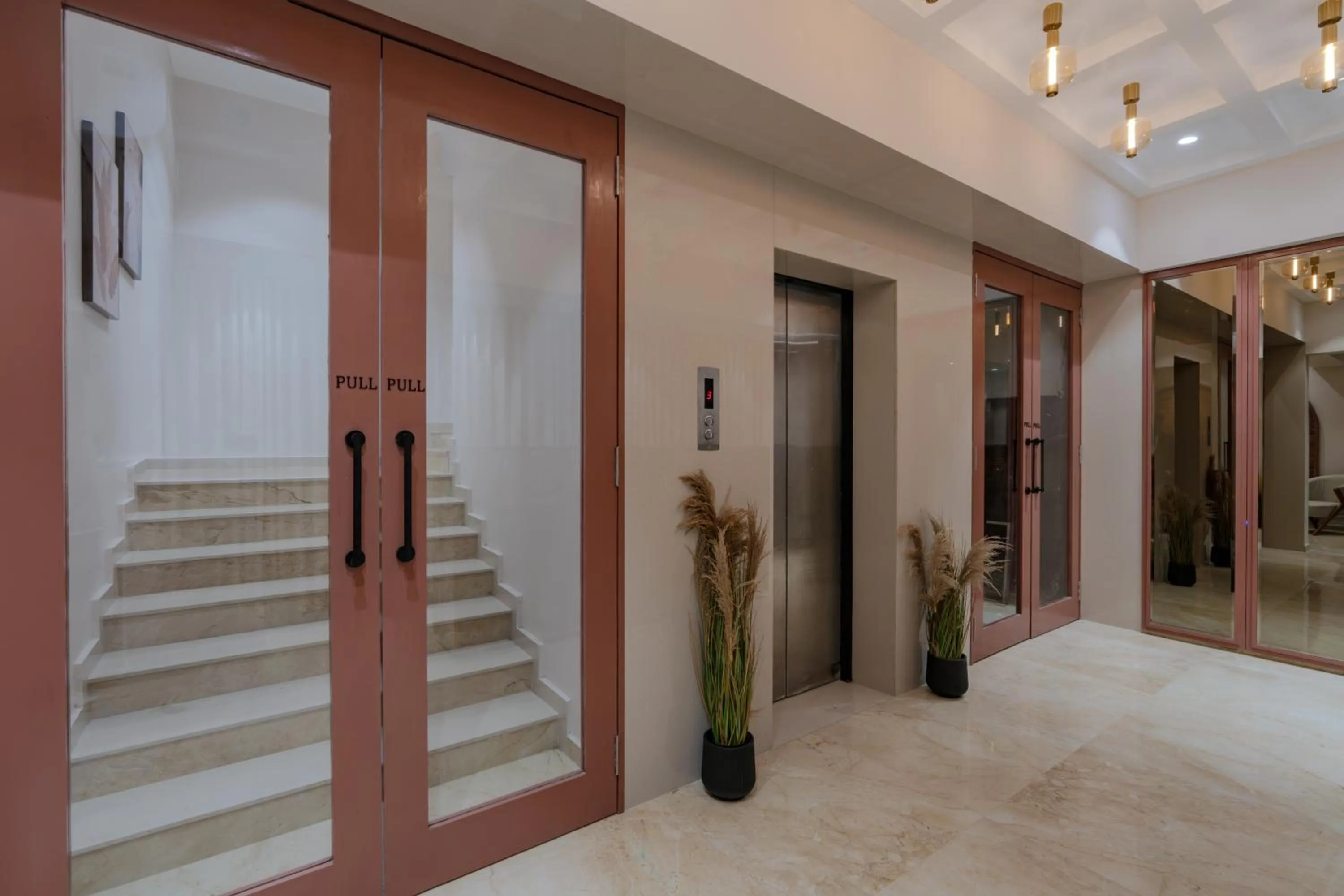 Hotel The Grand Suites