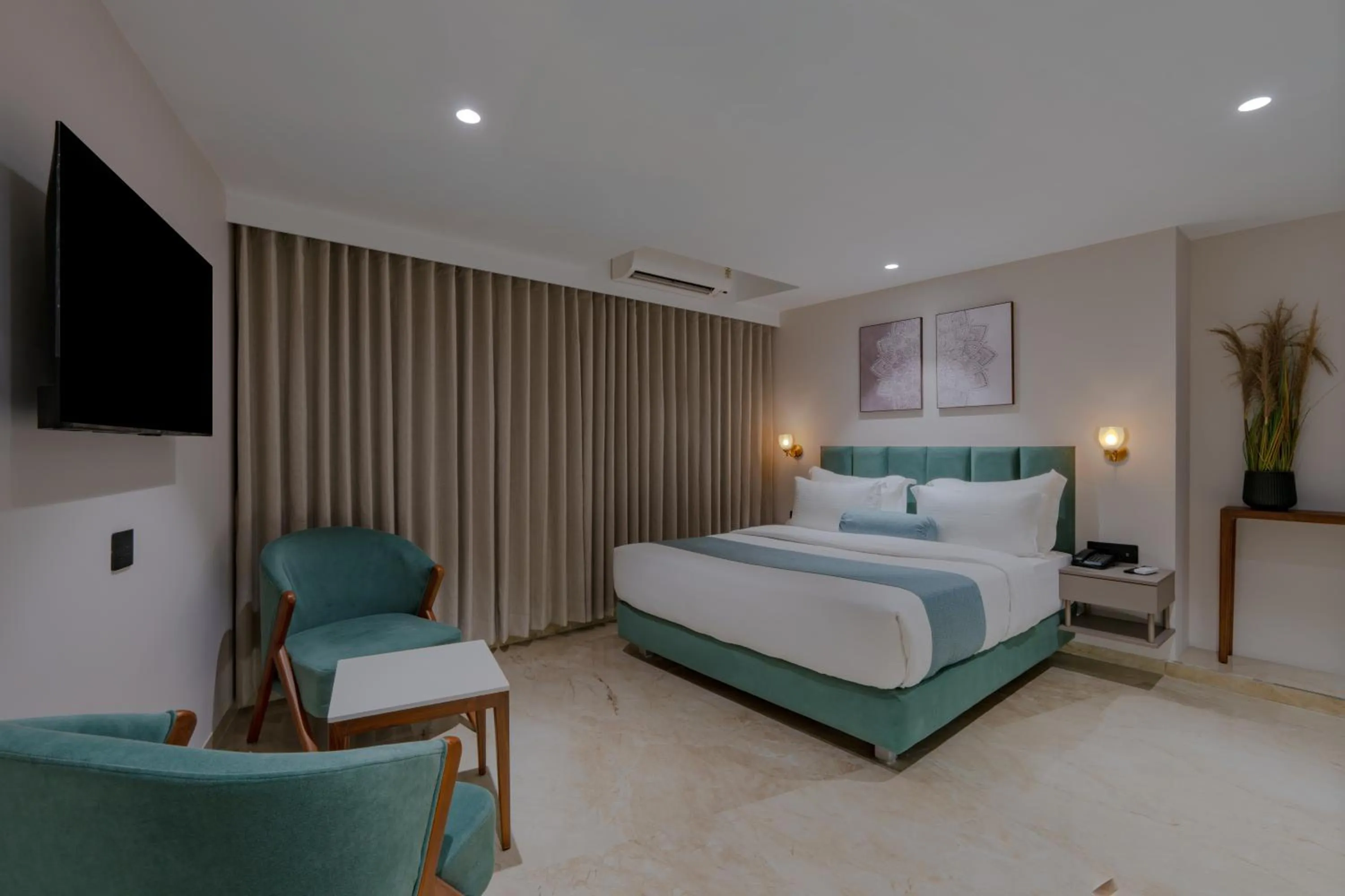 Bed in Hotel The Grand Suites