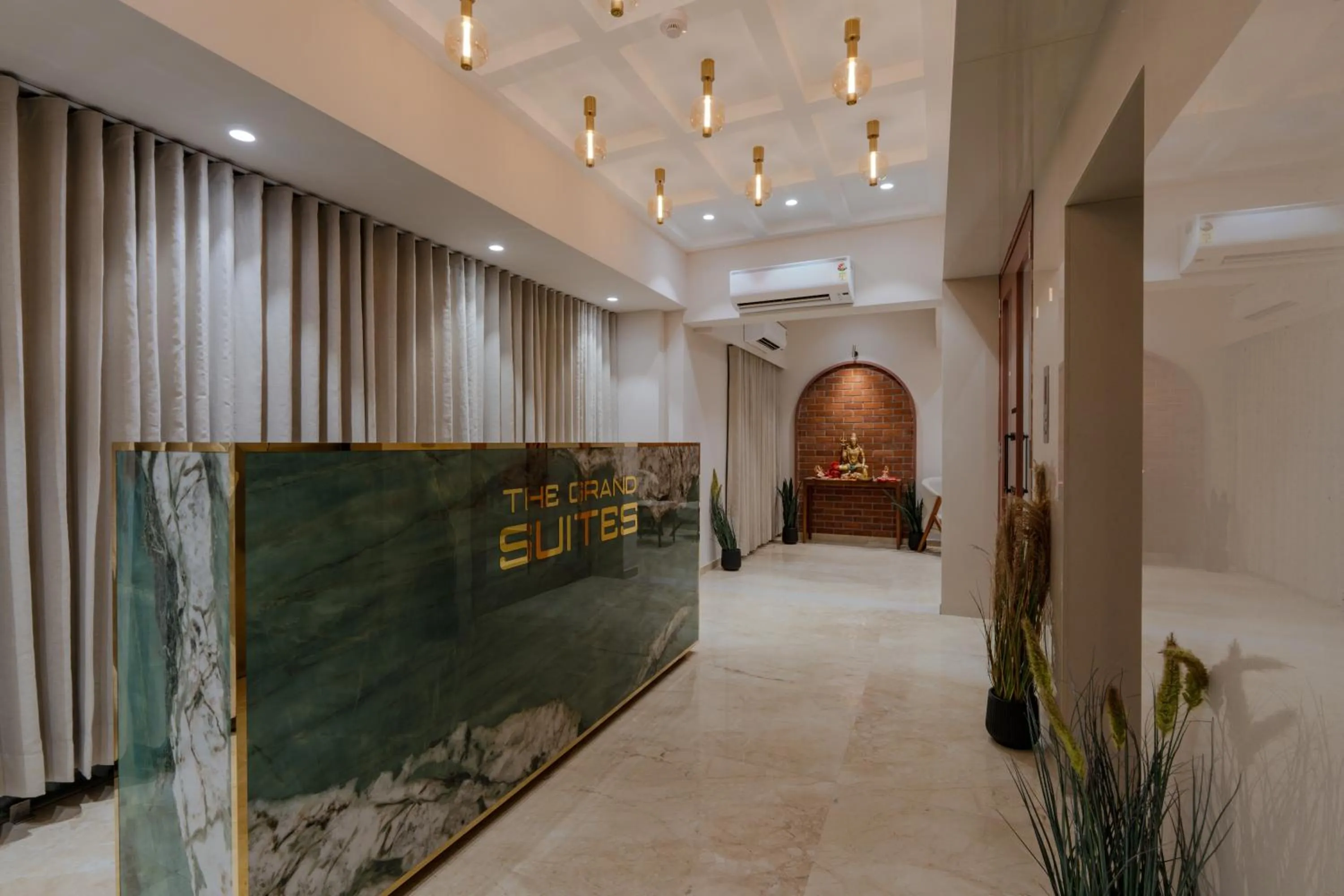 Hotel The Grand Suites