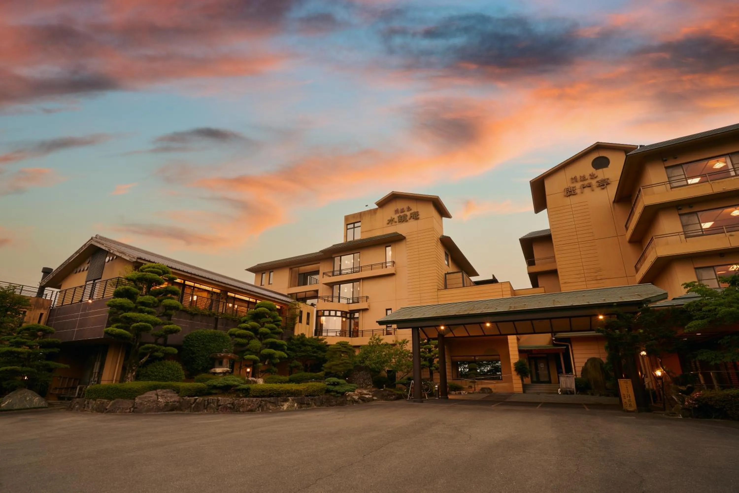 Property building in Yamaga Onsen Seiryuso