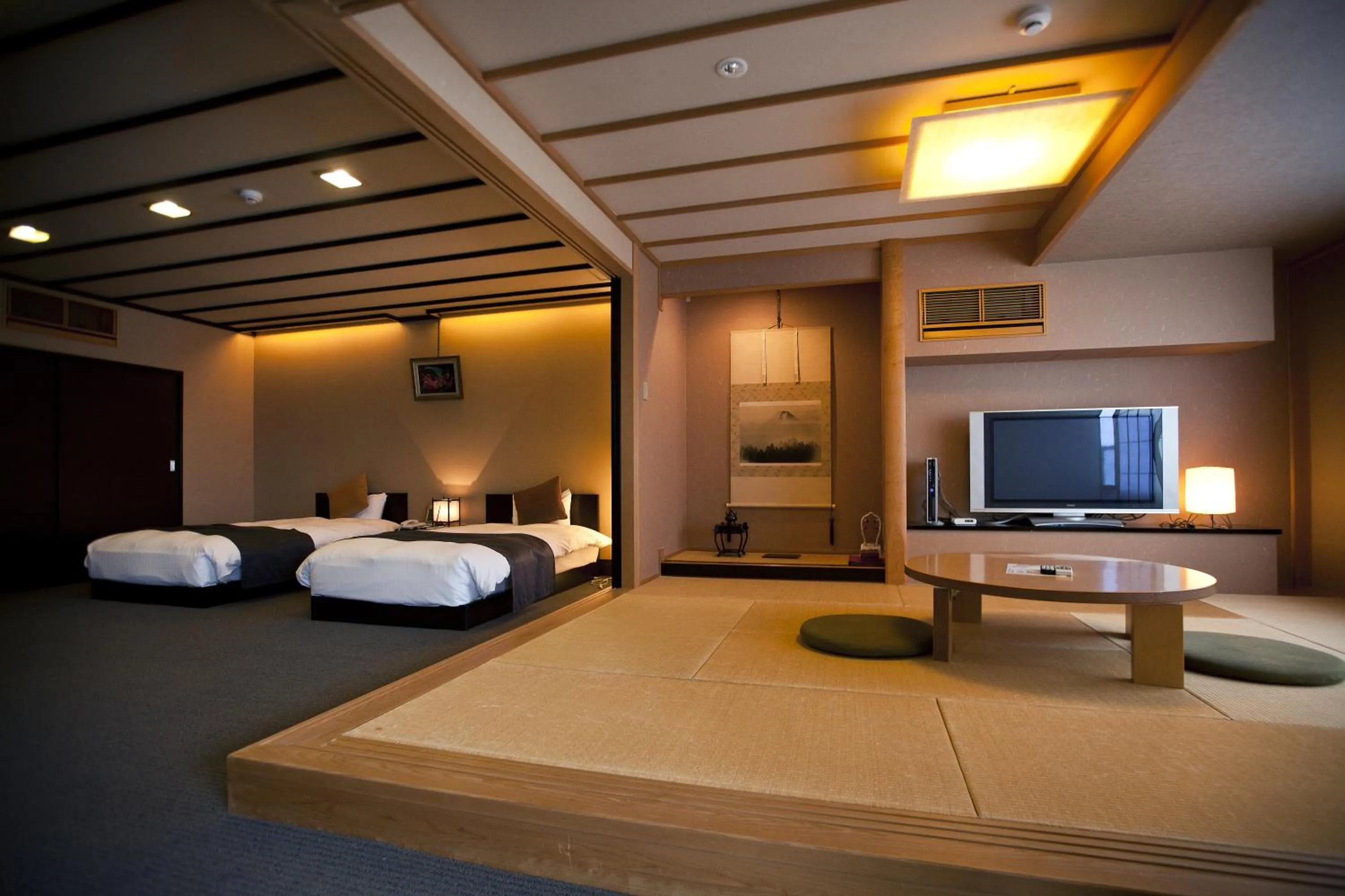 Photo of the whole room, Bed in Yamaga Onsen Seiryuso