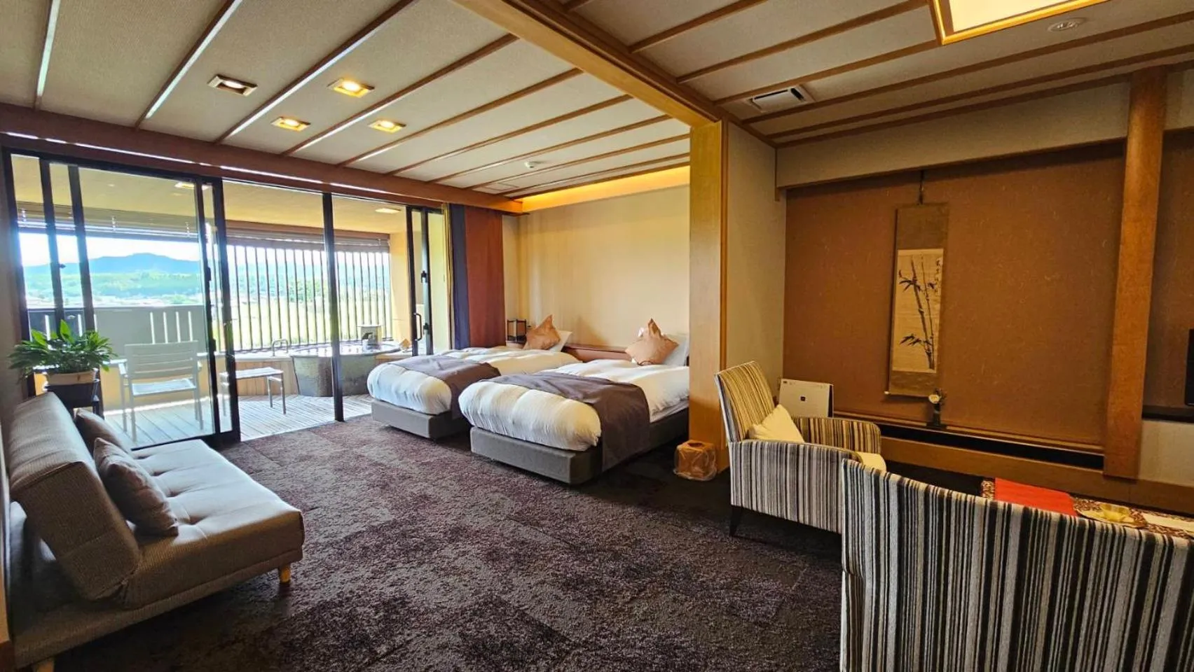 Living room, Bed in Yamaga Onsen Seiryuso