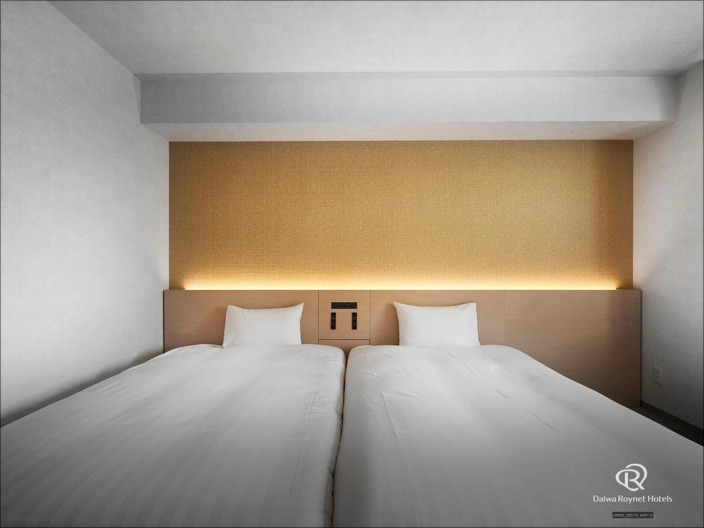 Bed in Daiwa Roynet Hotel Kawasaki