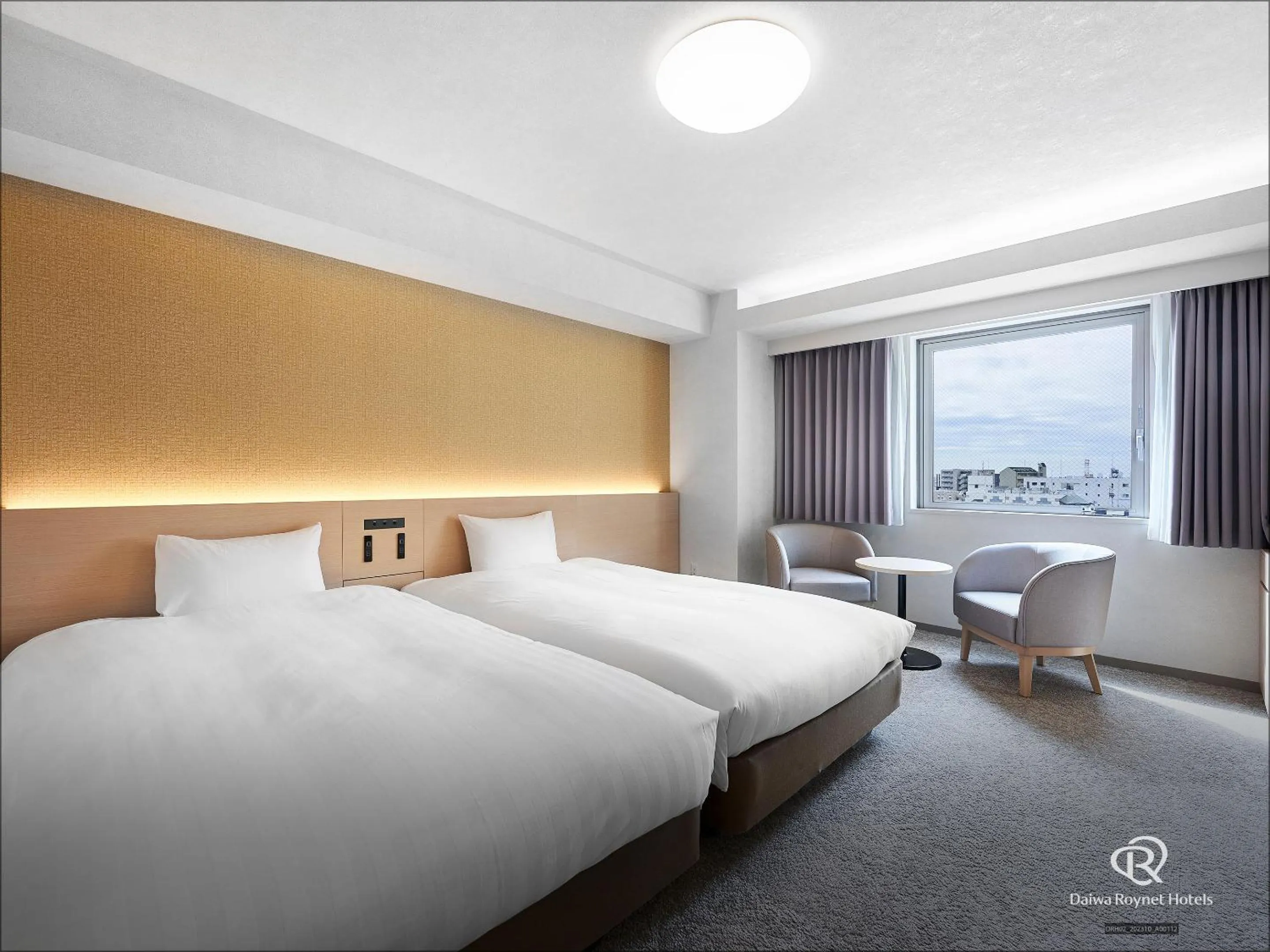 Bed in Daiwa Roynet Hotel Kawasaki