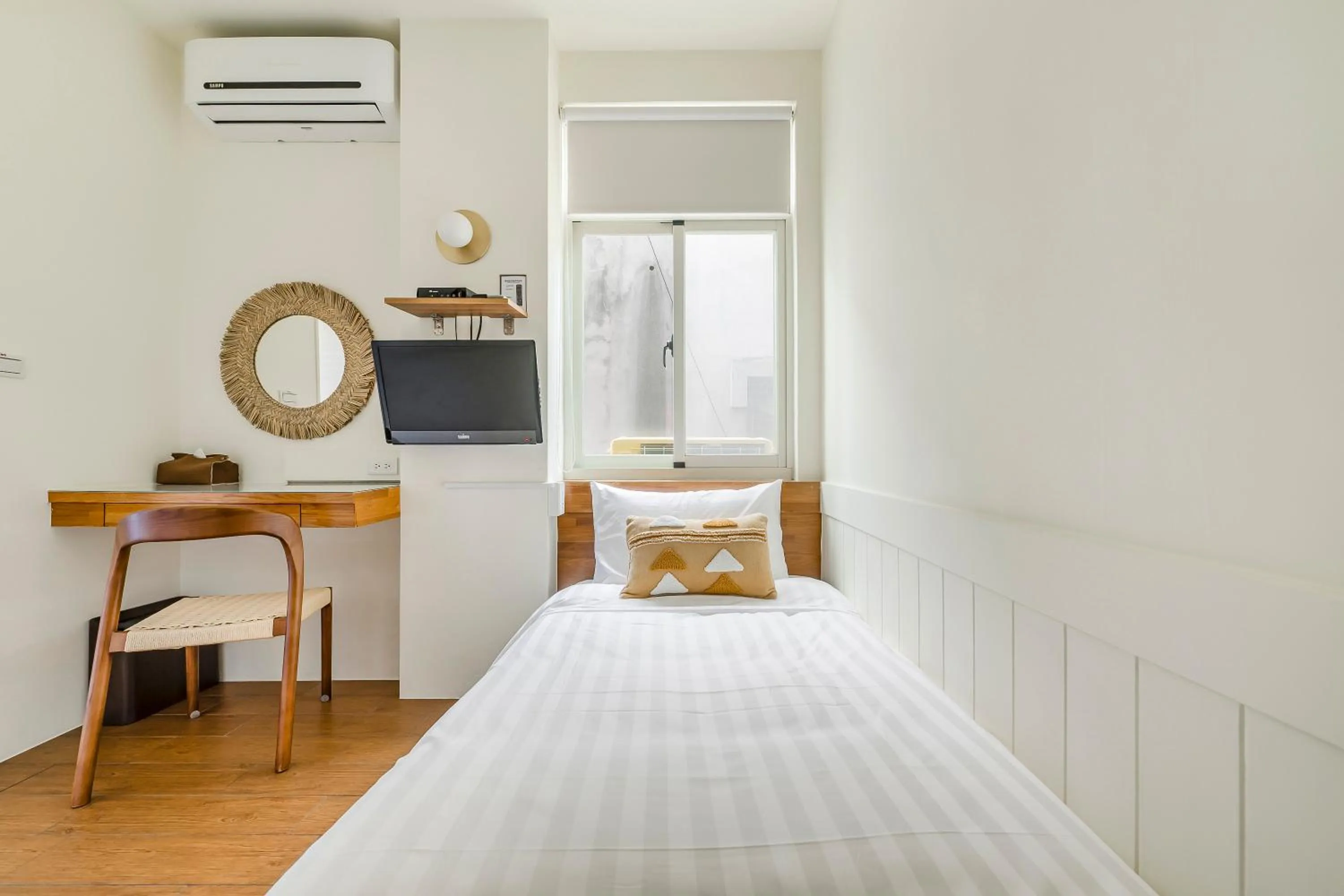 Photo of the whole room, Bed in Penghu Chin Style Inn