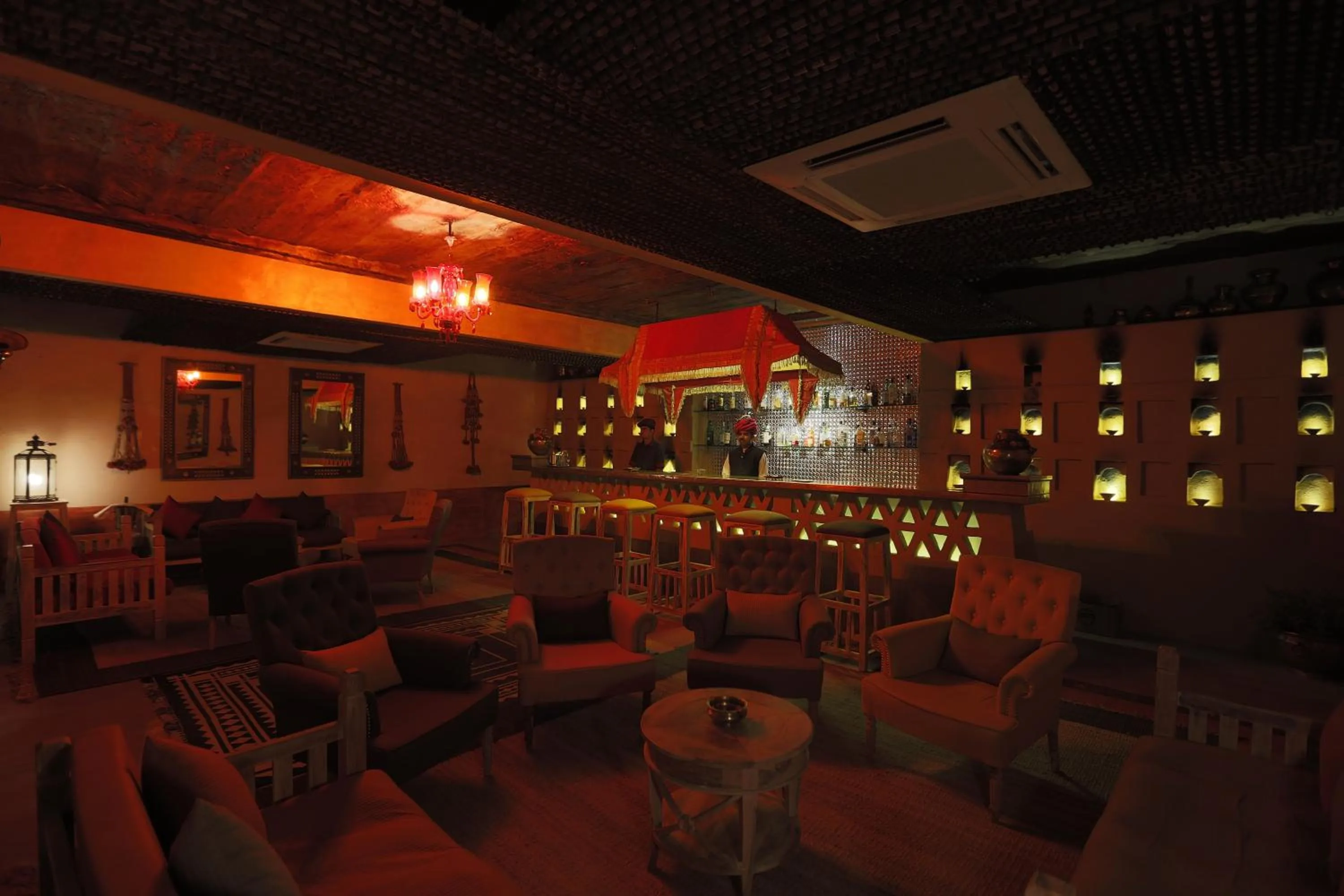Lounge or bar in The Rawla Narlai - A Luxury Heritage Stay in Leopard Country