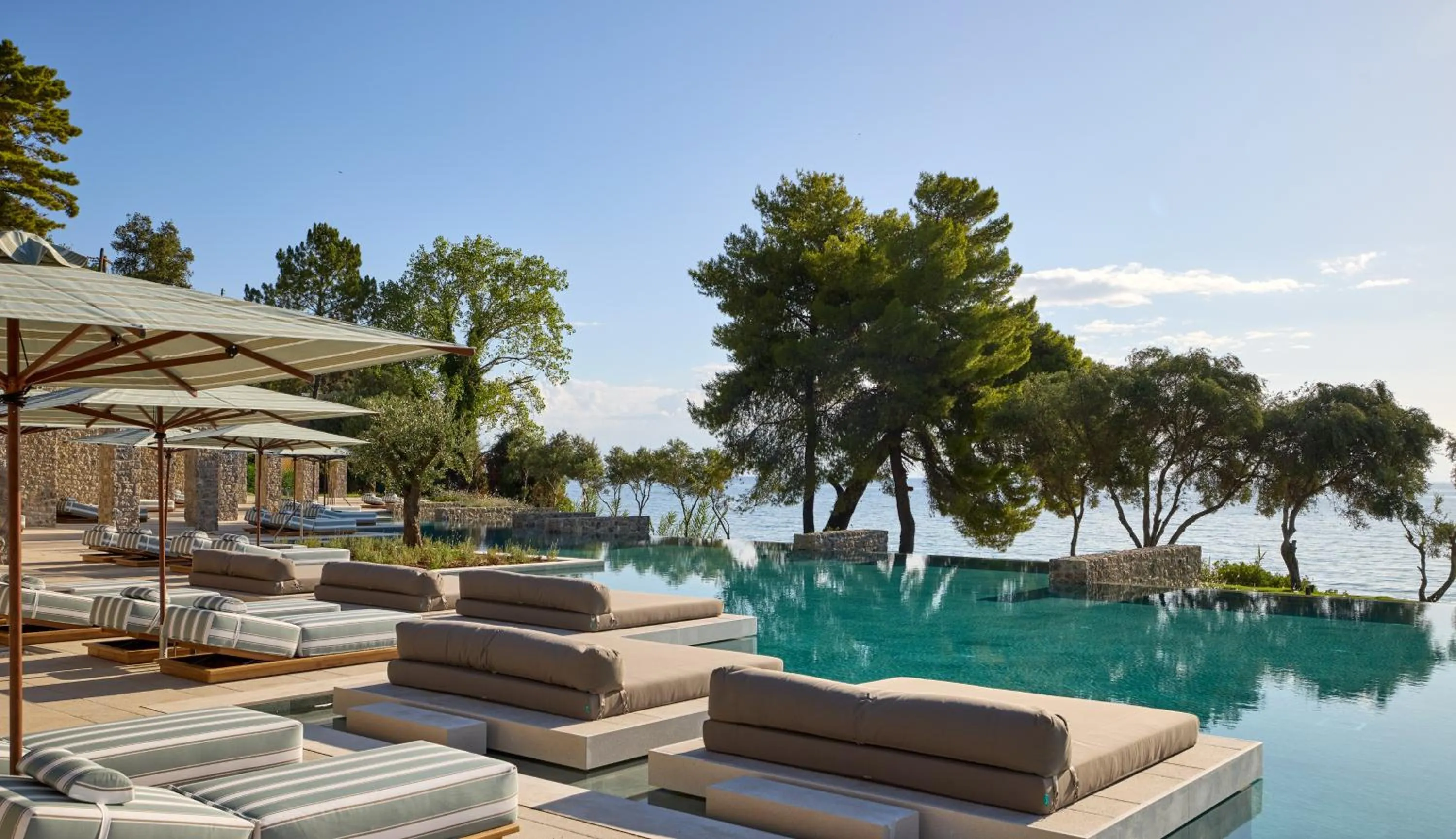 Swimming pool in Avali, Mar-Bella Collection