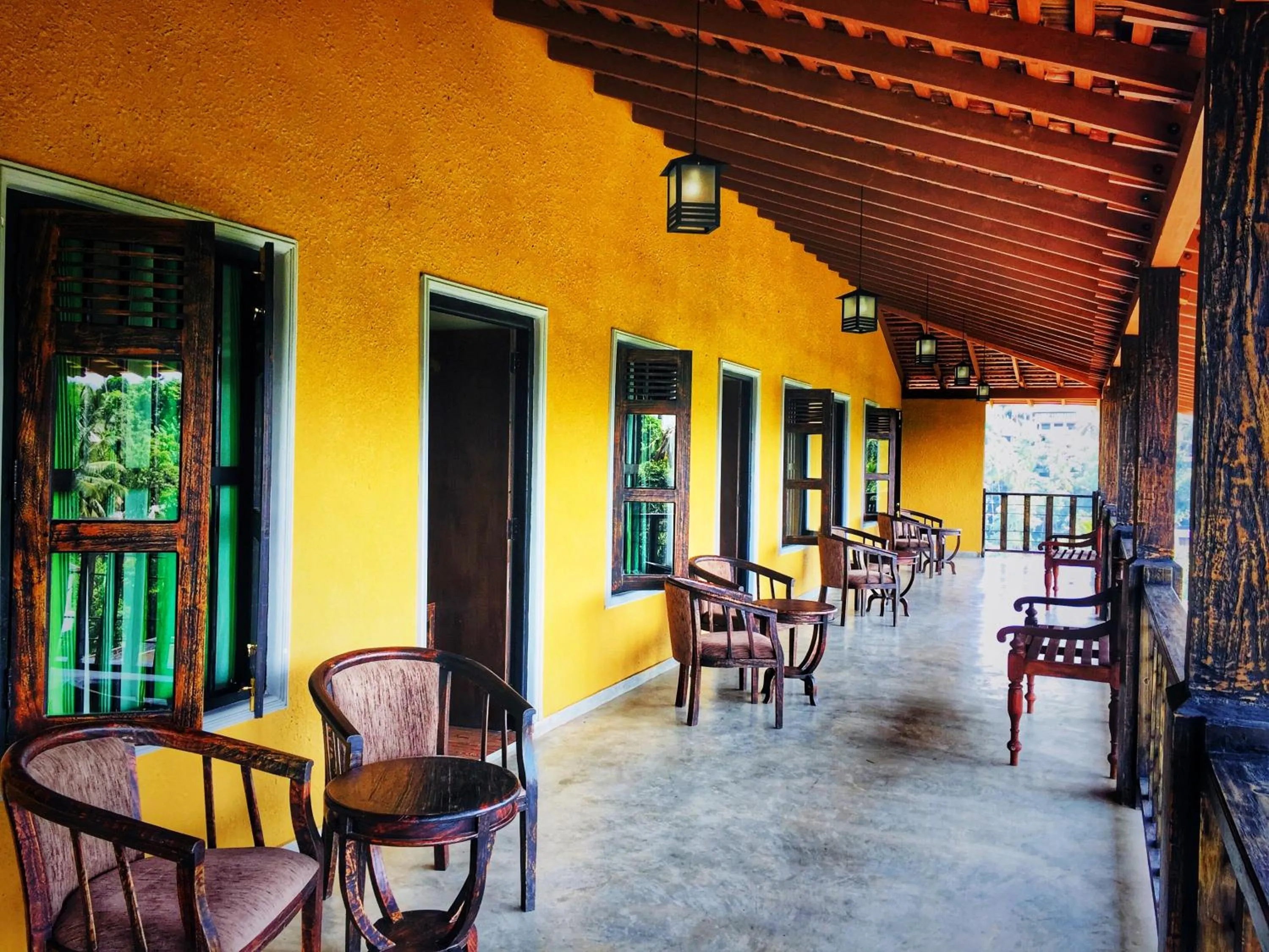 Patio in Serendip Stone Hotel and Bungalow