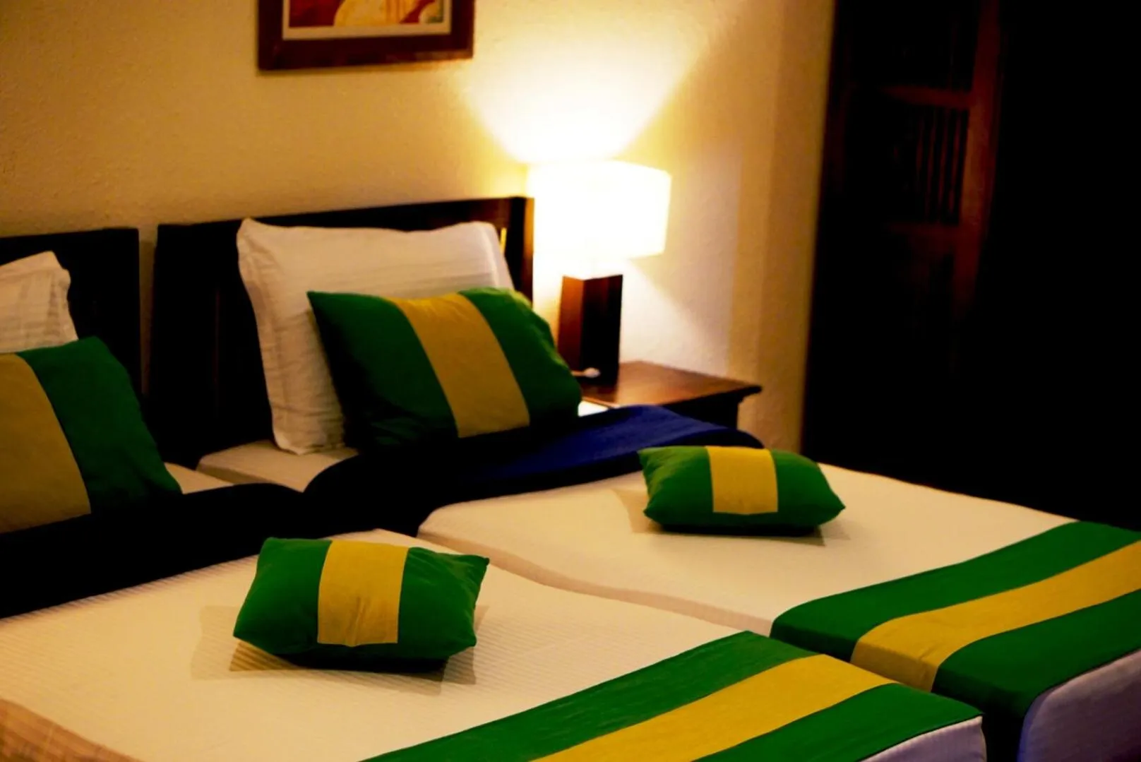 Bed in Serendip Stone Hotel and Bungalow