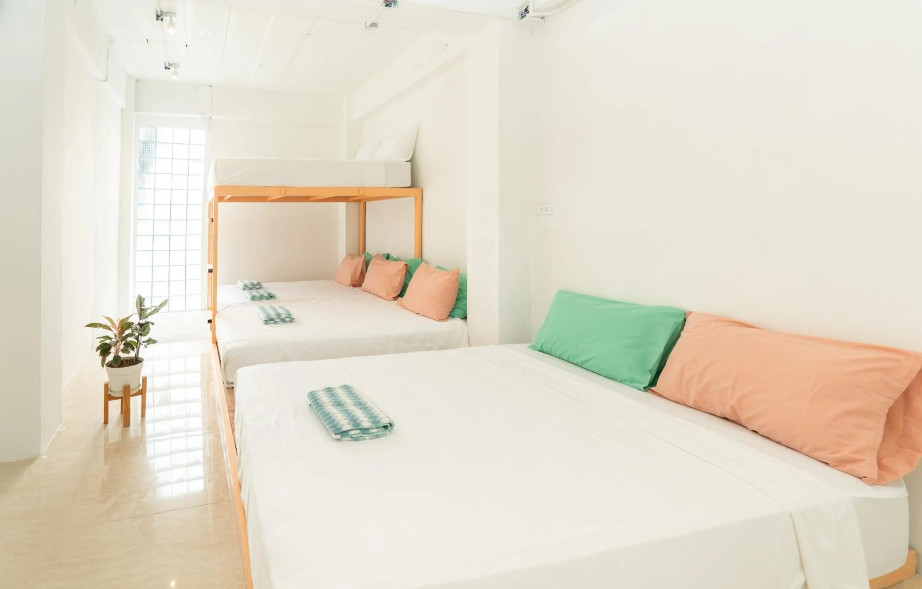 Bed in Easy Sunday Khaosan Bangkok