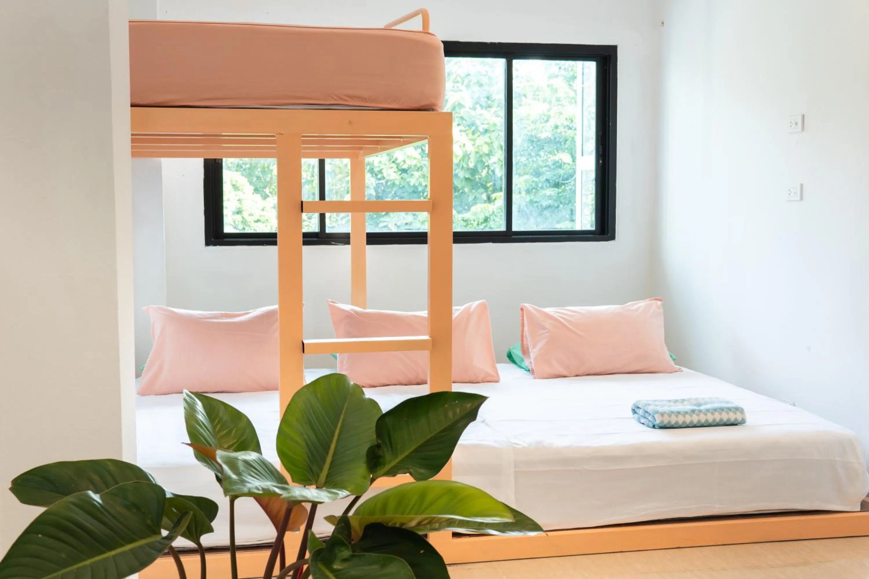 Bed in Easy Sunday Khaosan Bangkok