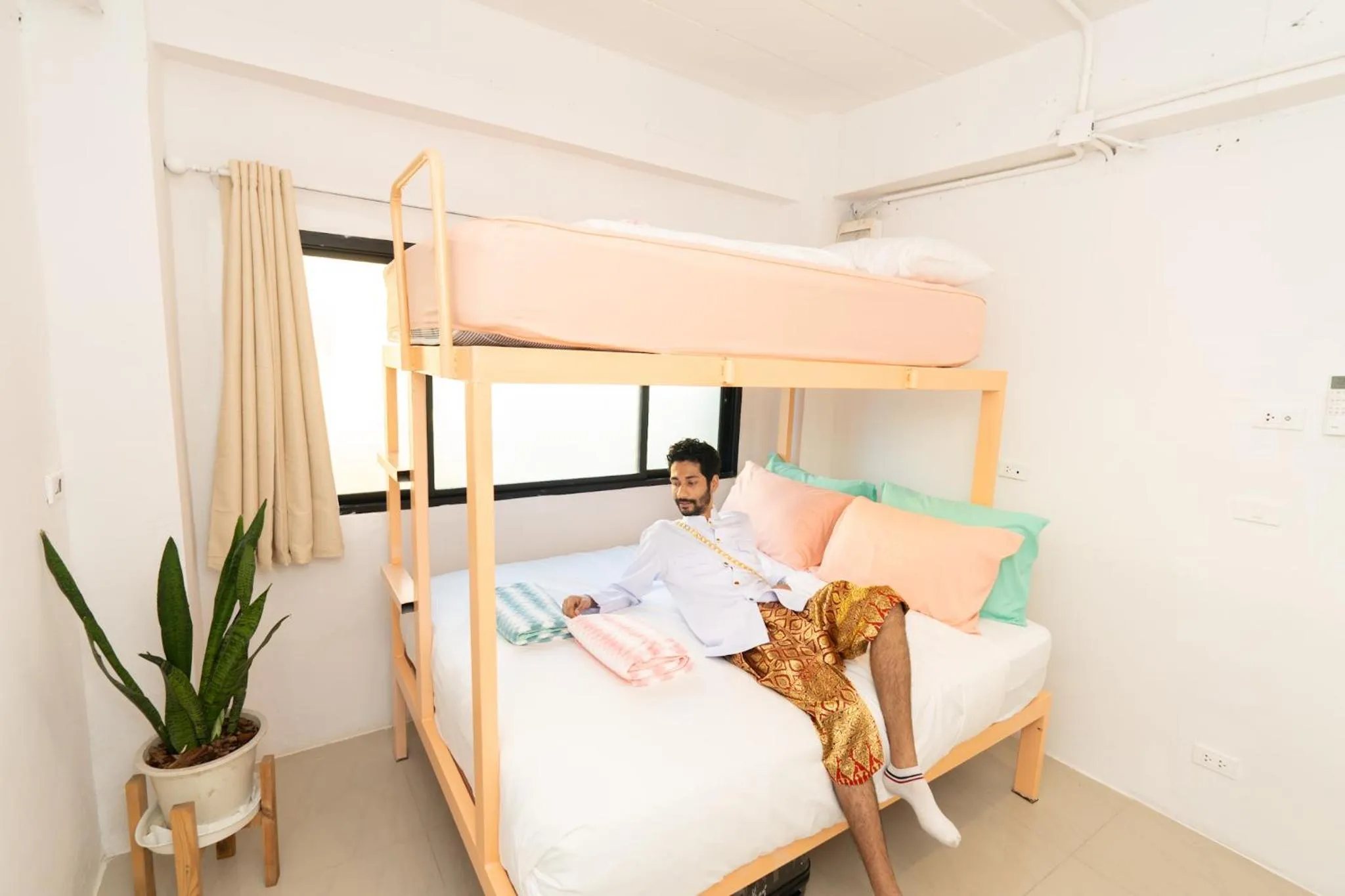 Bed in Easy Sunday Khaosan Bangkok